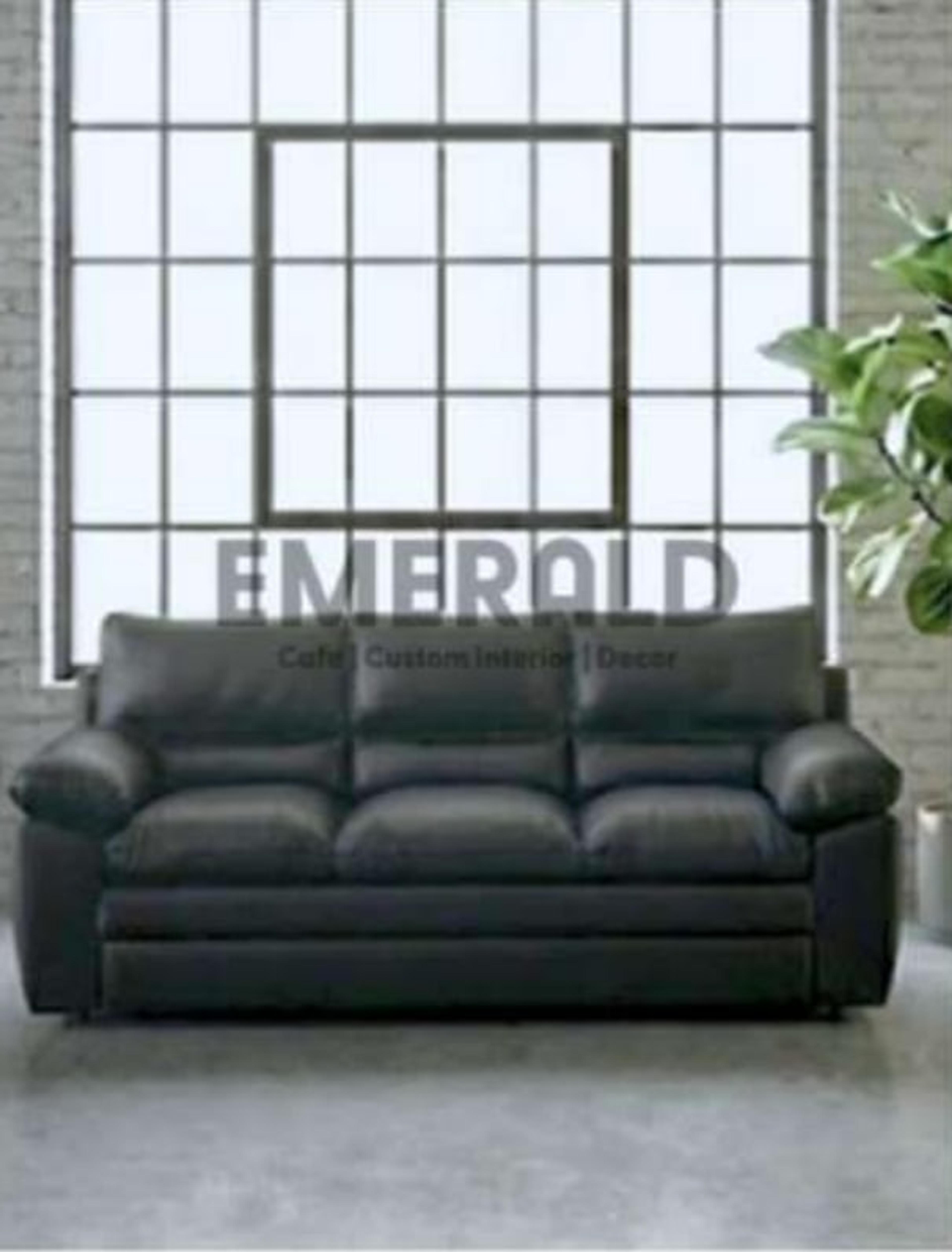 321 Chicago — Emerald Sofa