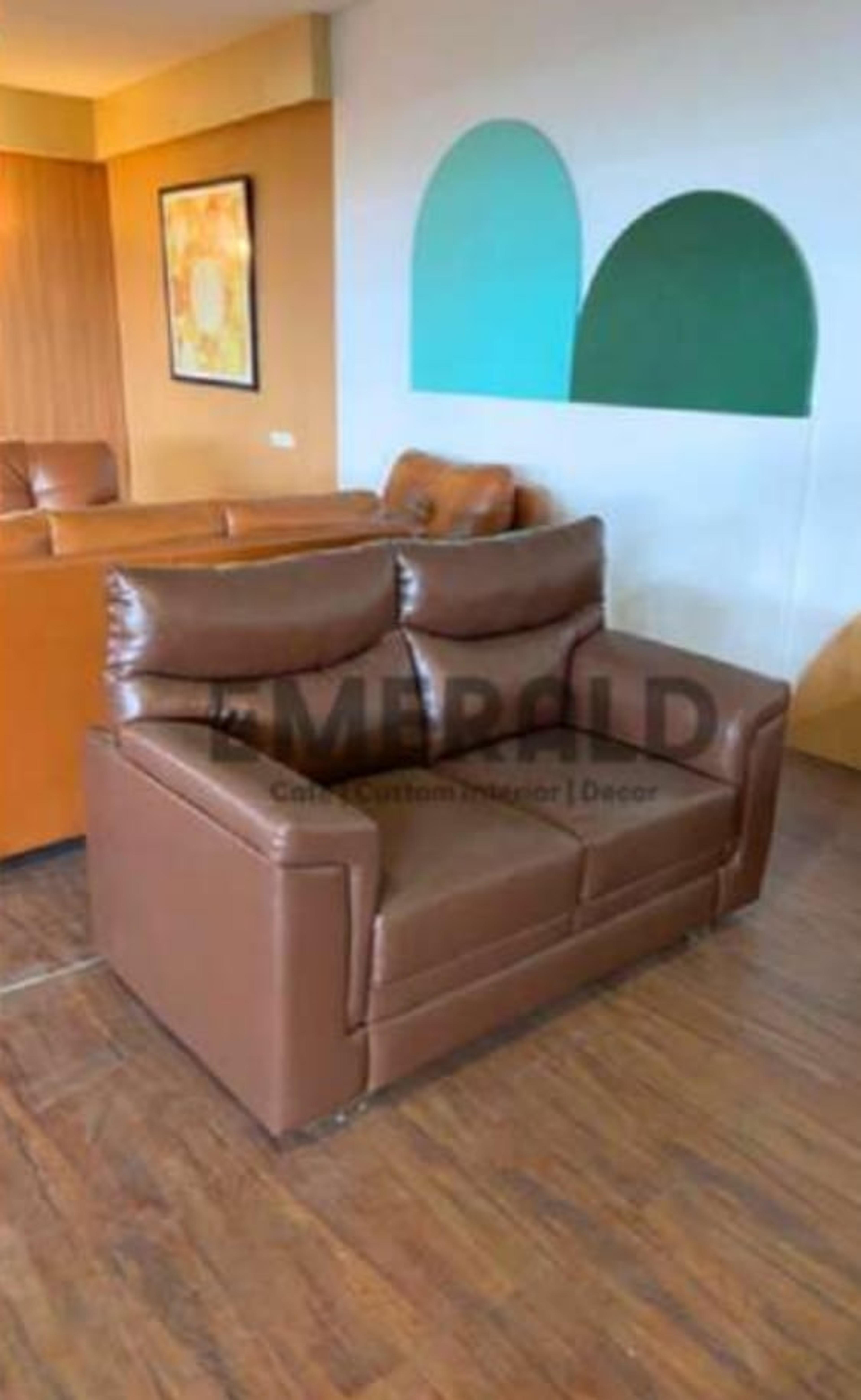 321 Texas — Emerald Sofa