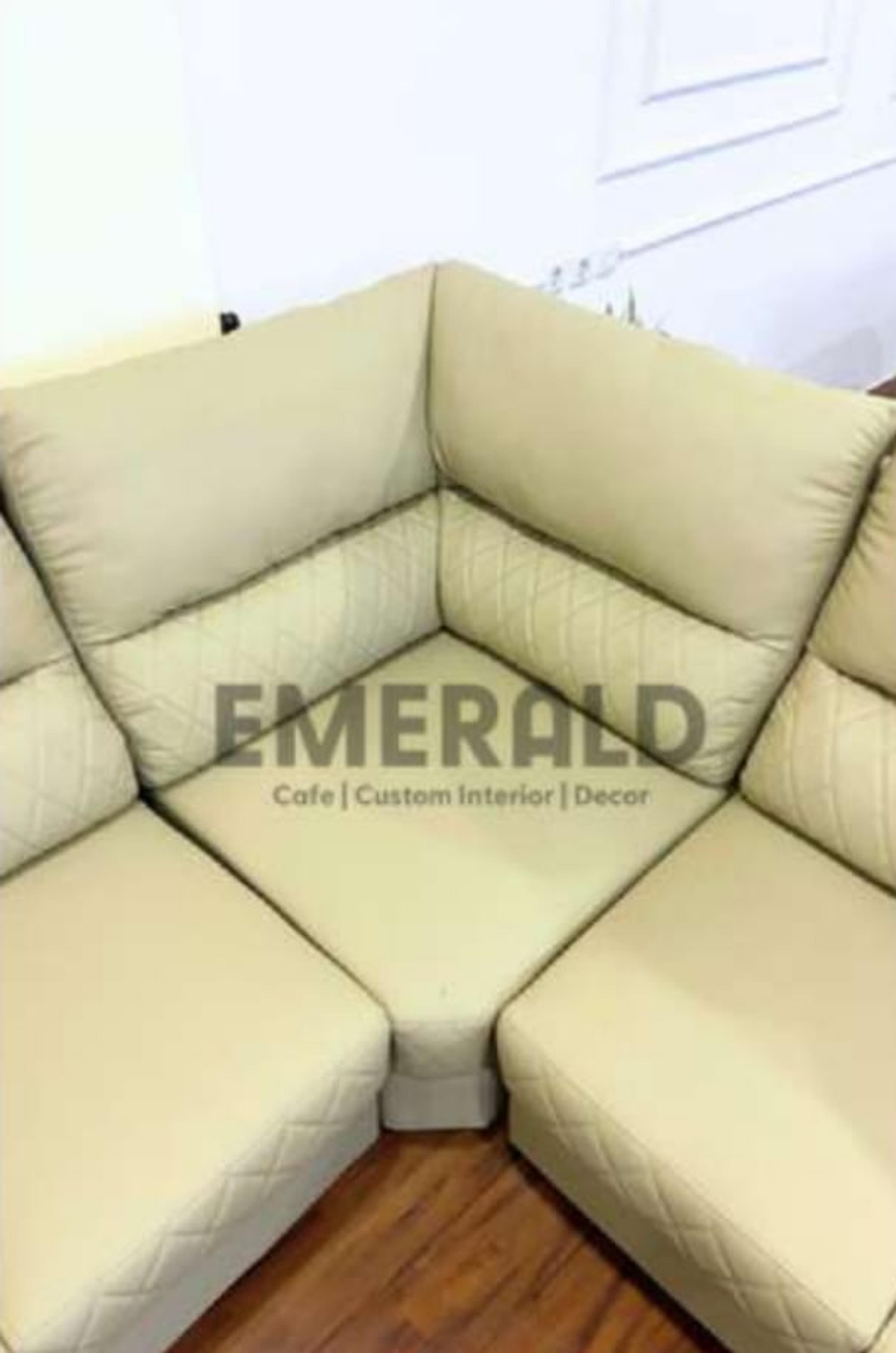 Sudut Boston — Emerald Sofa