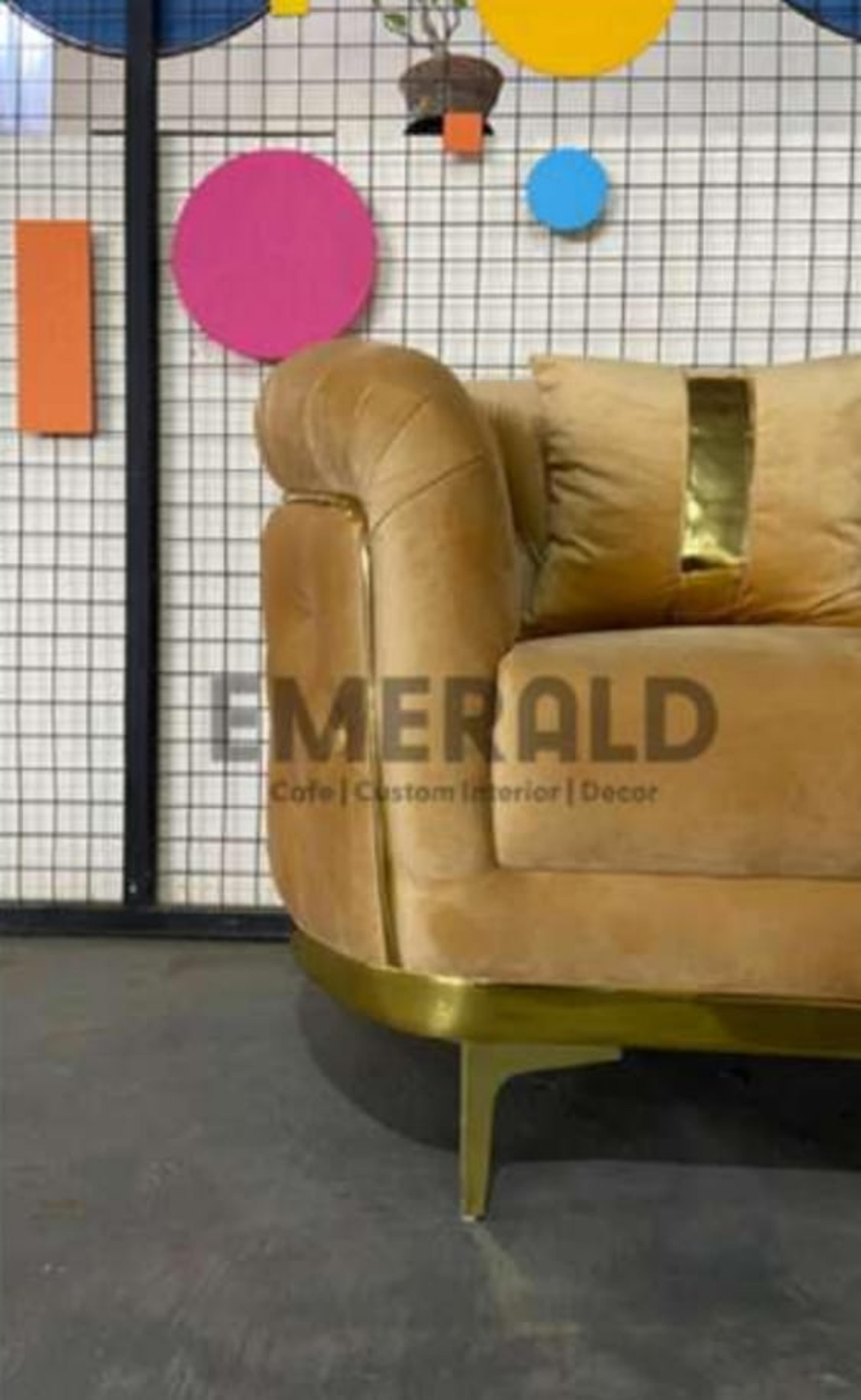 Sudut Luxury — Emerald Sofa