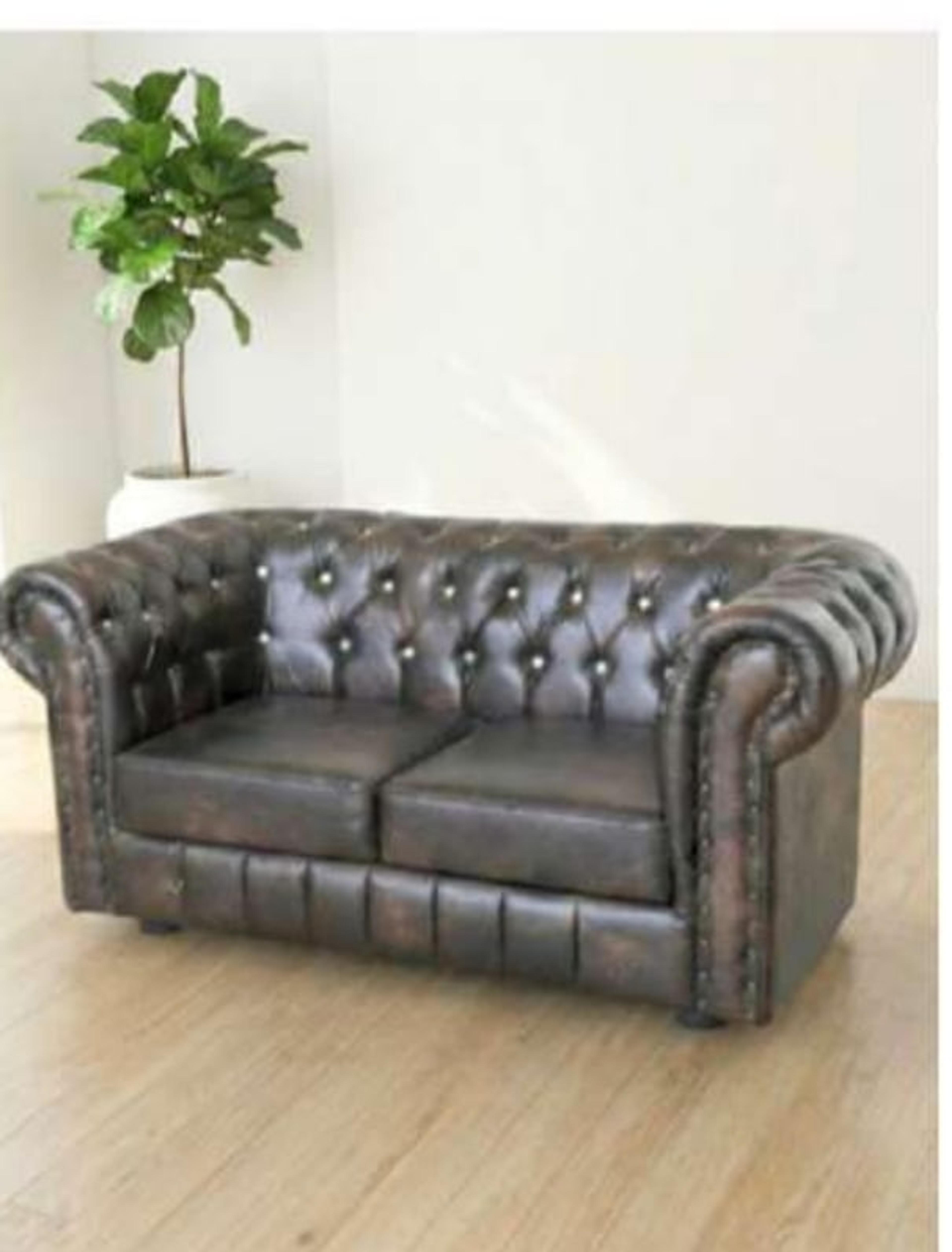 221 Pajero — Emerald Sofa