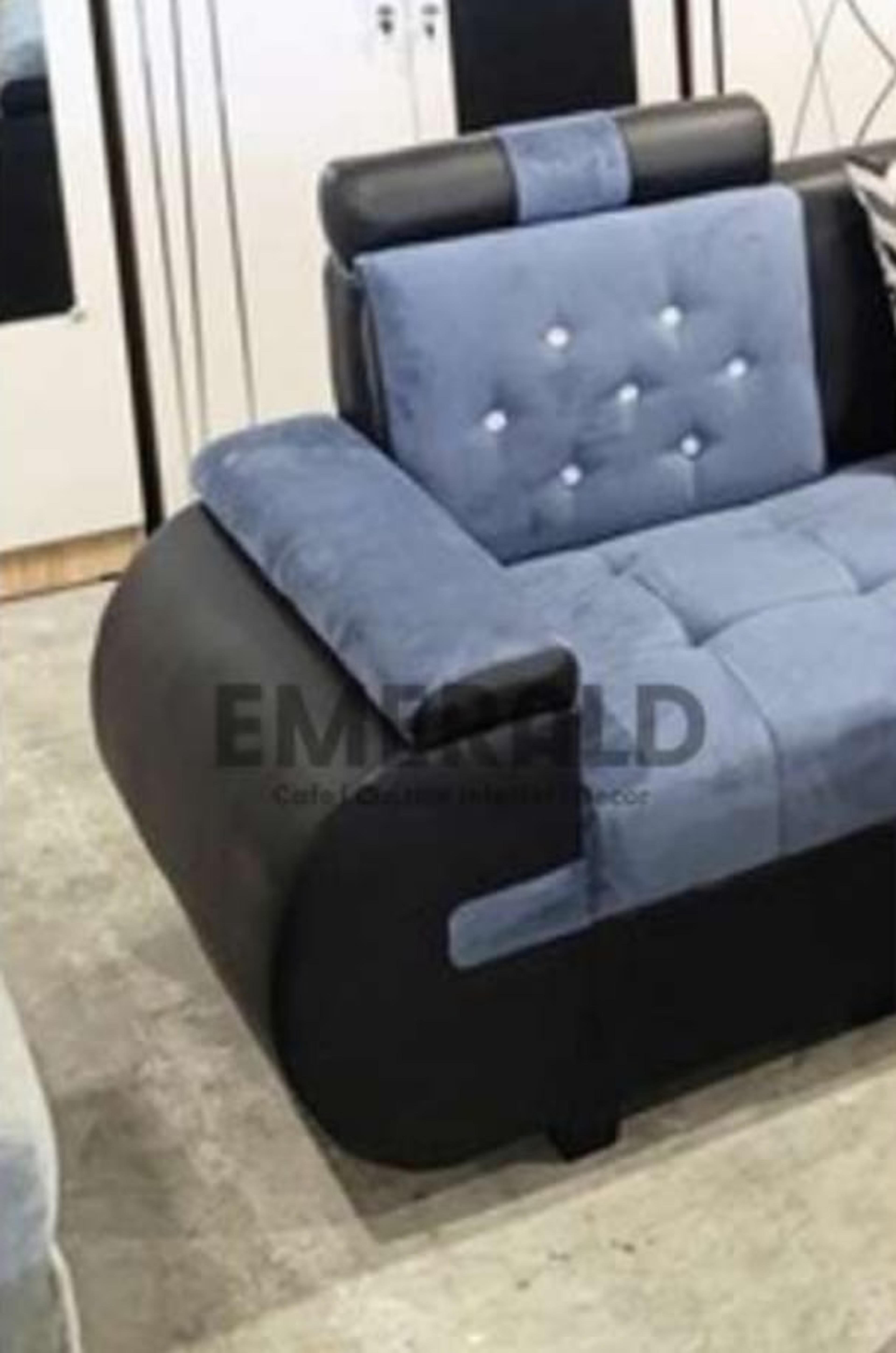 Sudut XO — Emerald Sofa