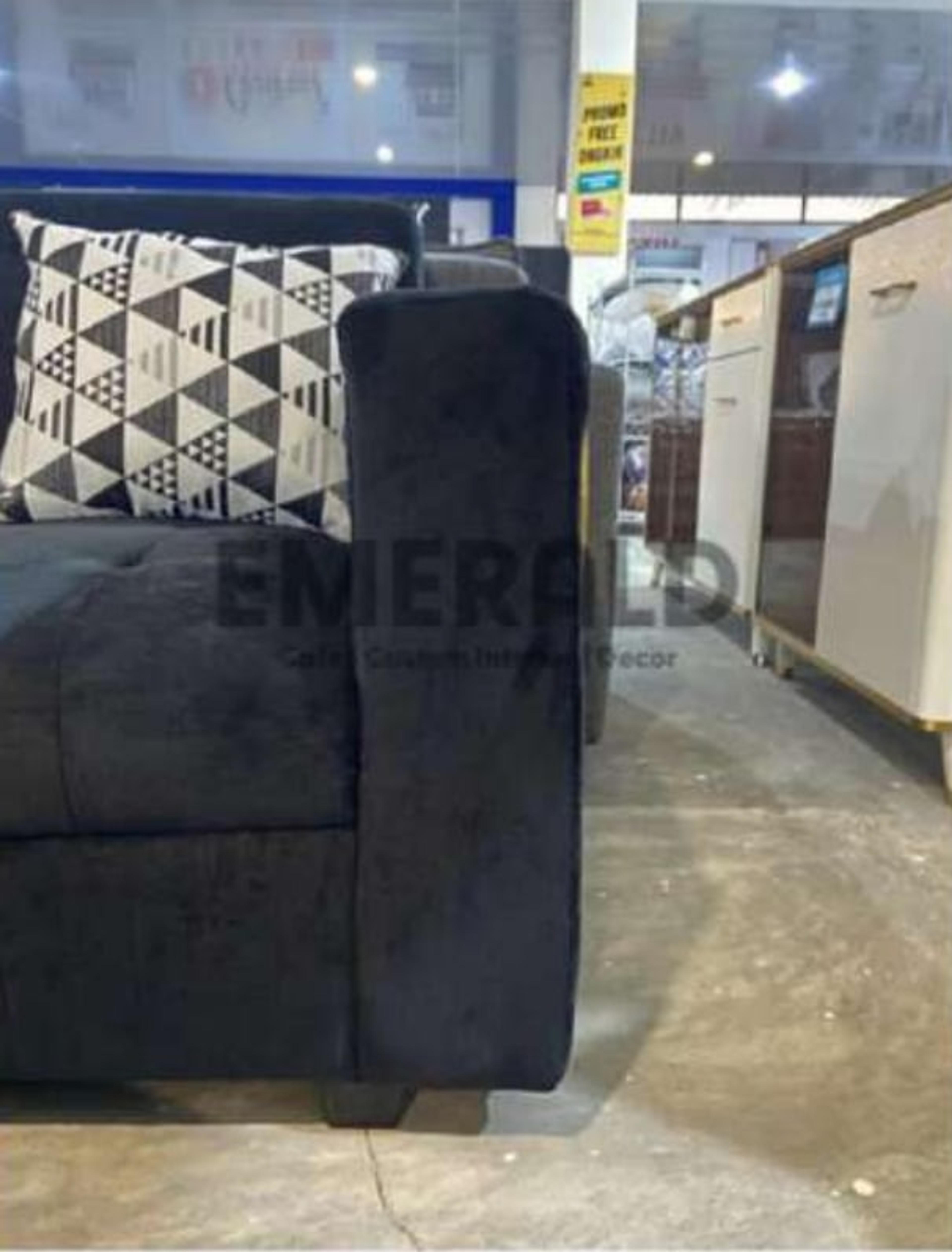 Sudut Gemini — Emerald Sofa