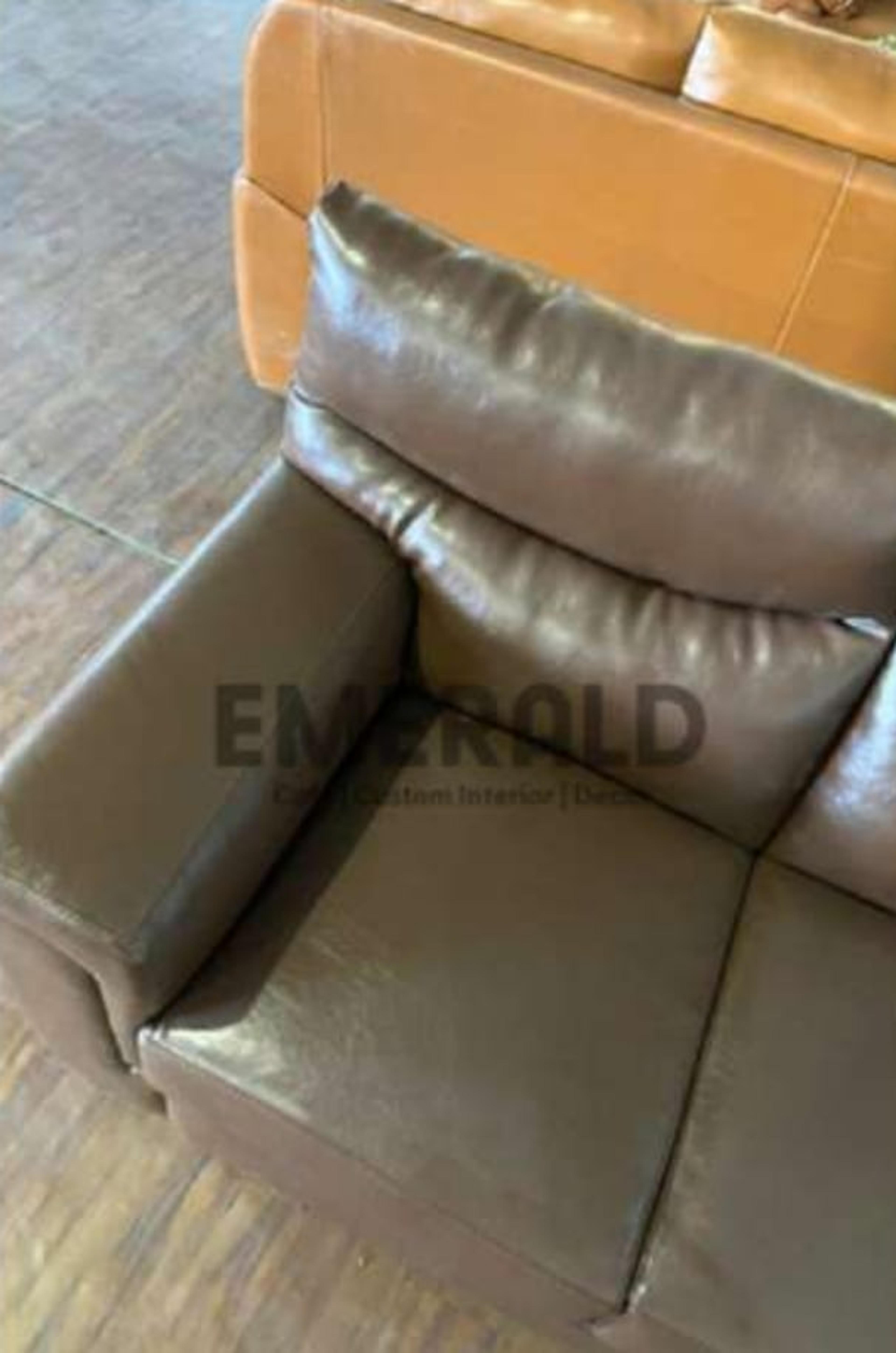 321 Texas — Emerald Sofa