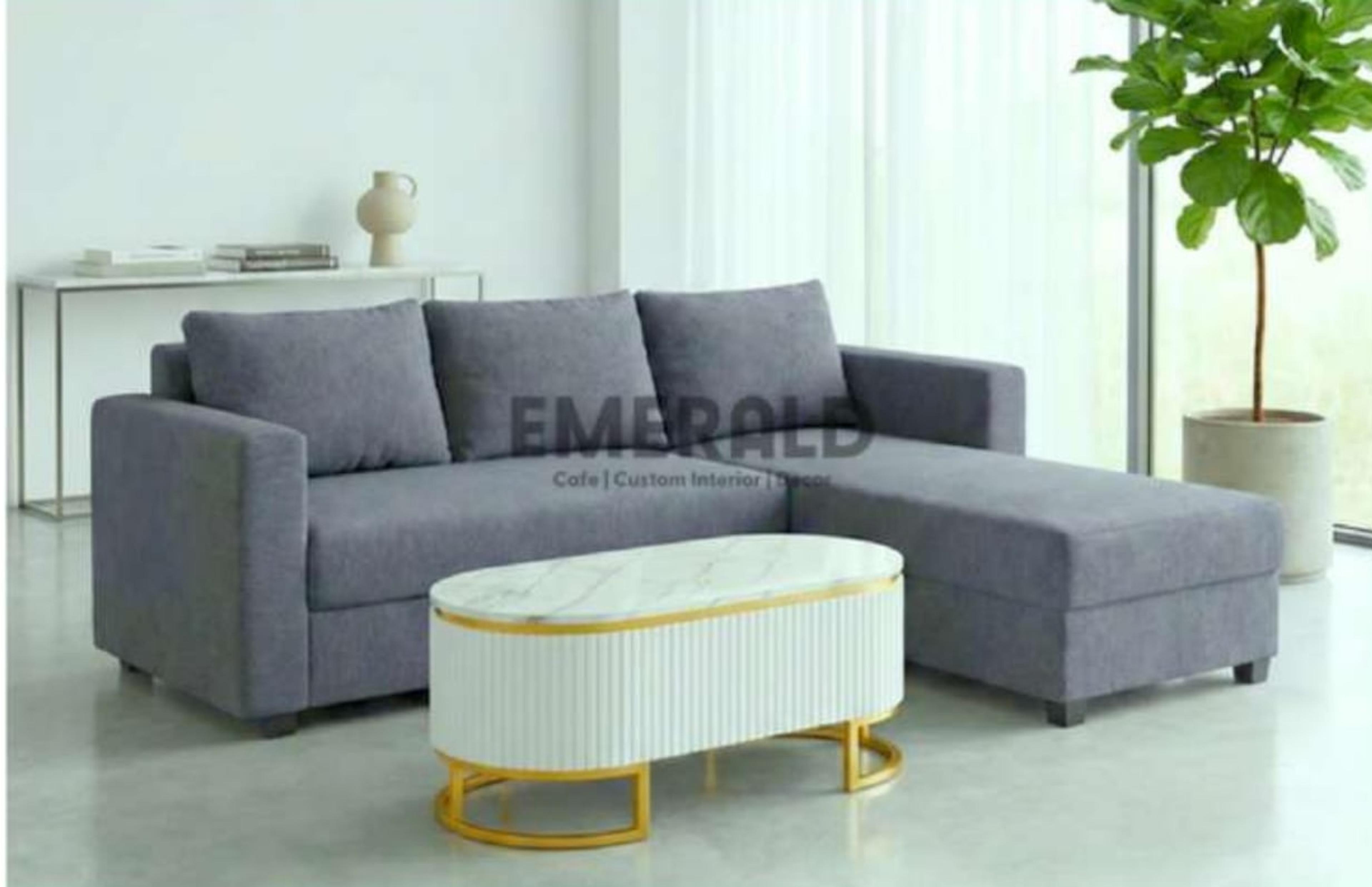 Sudut Santai Minimalis — Emerald Sofa