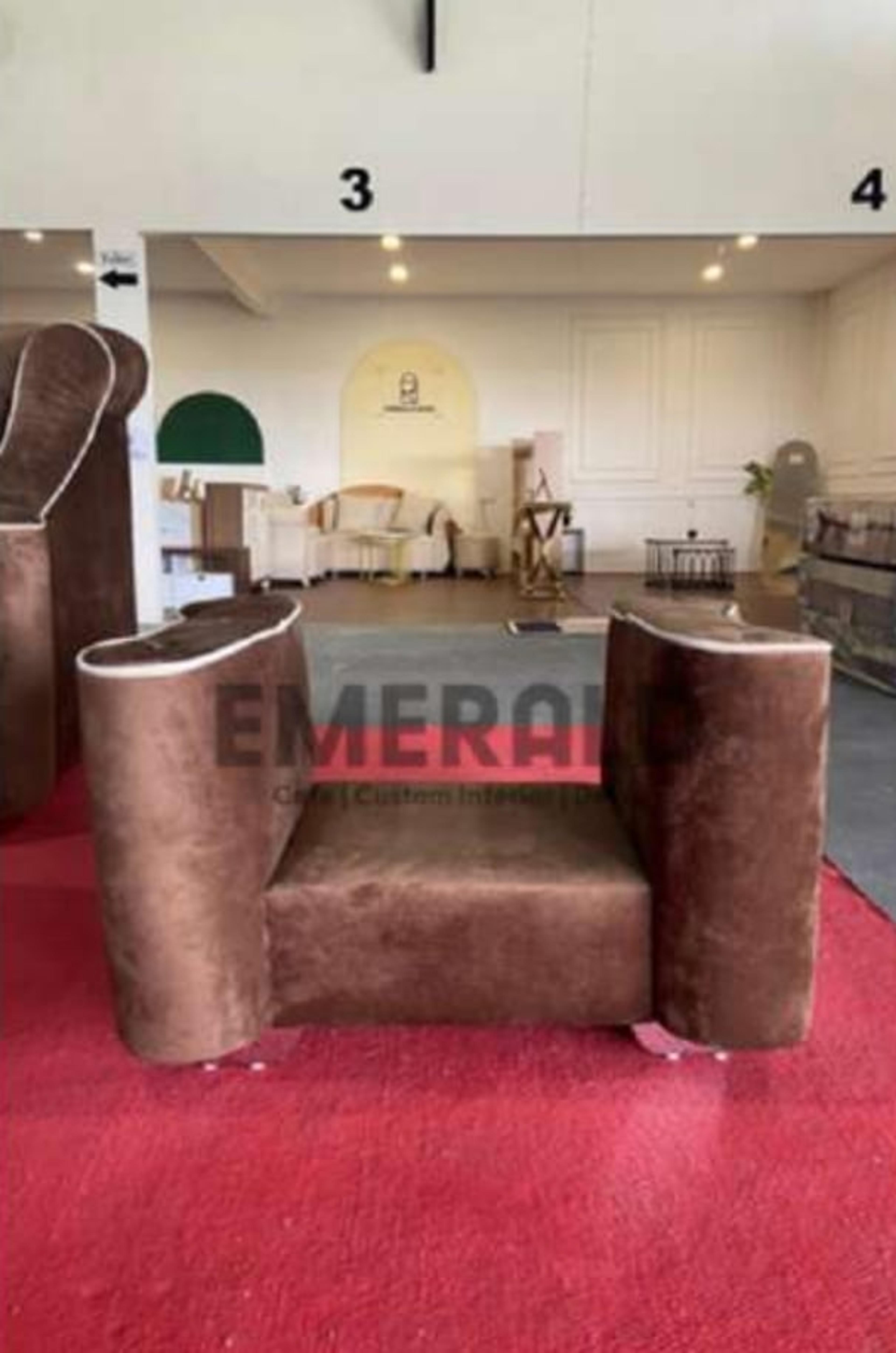 32 Stool Barcelona — Emerald Sofa