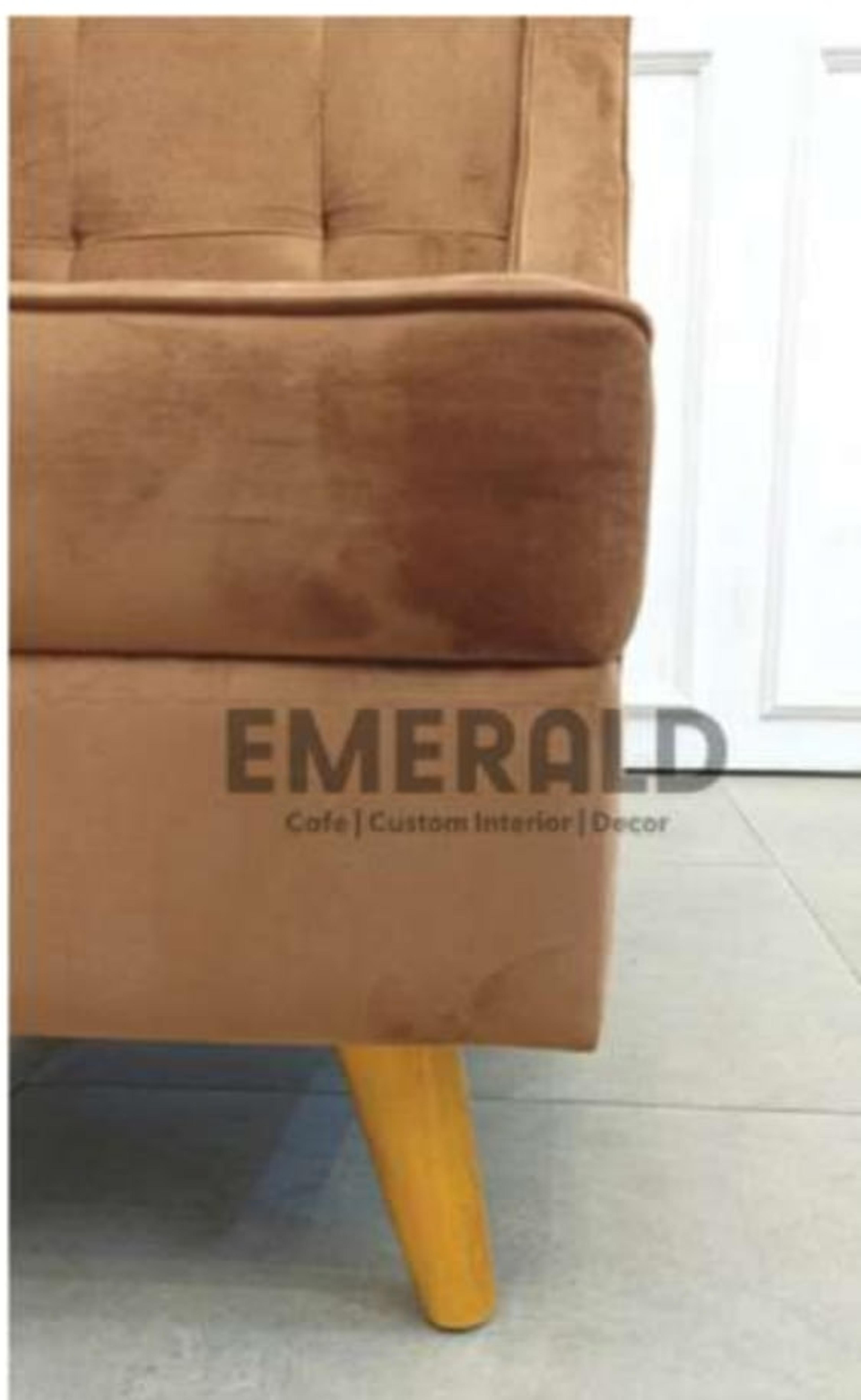 Sofa Hitori — Emerald Sofa
