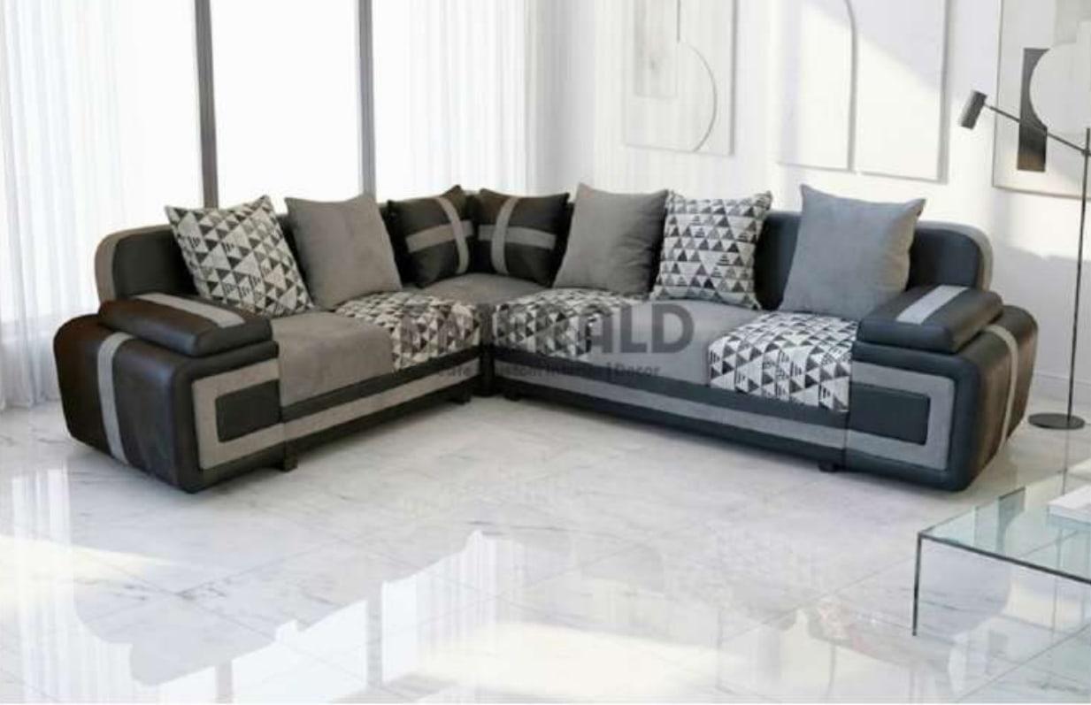 Sudut Exotic — Emerald Sofa