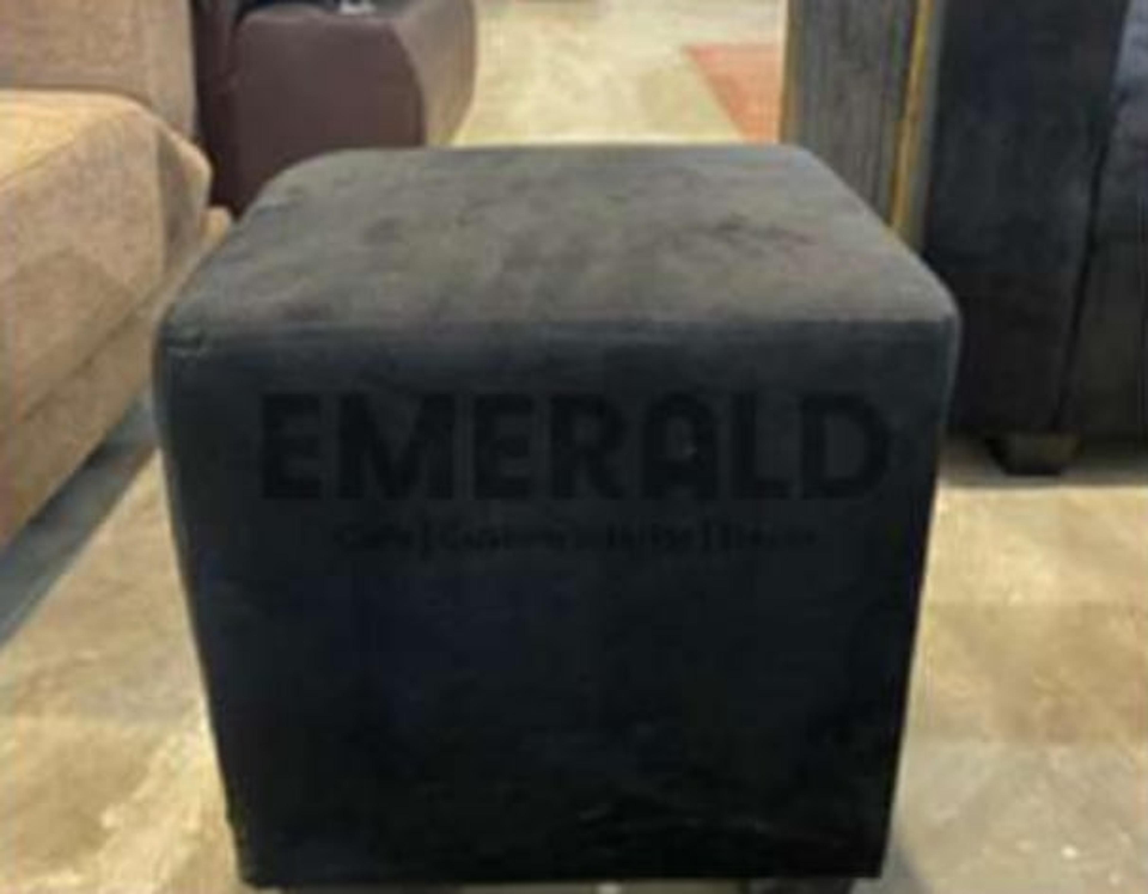 Sudut Gemini — Emerald Sofa