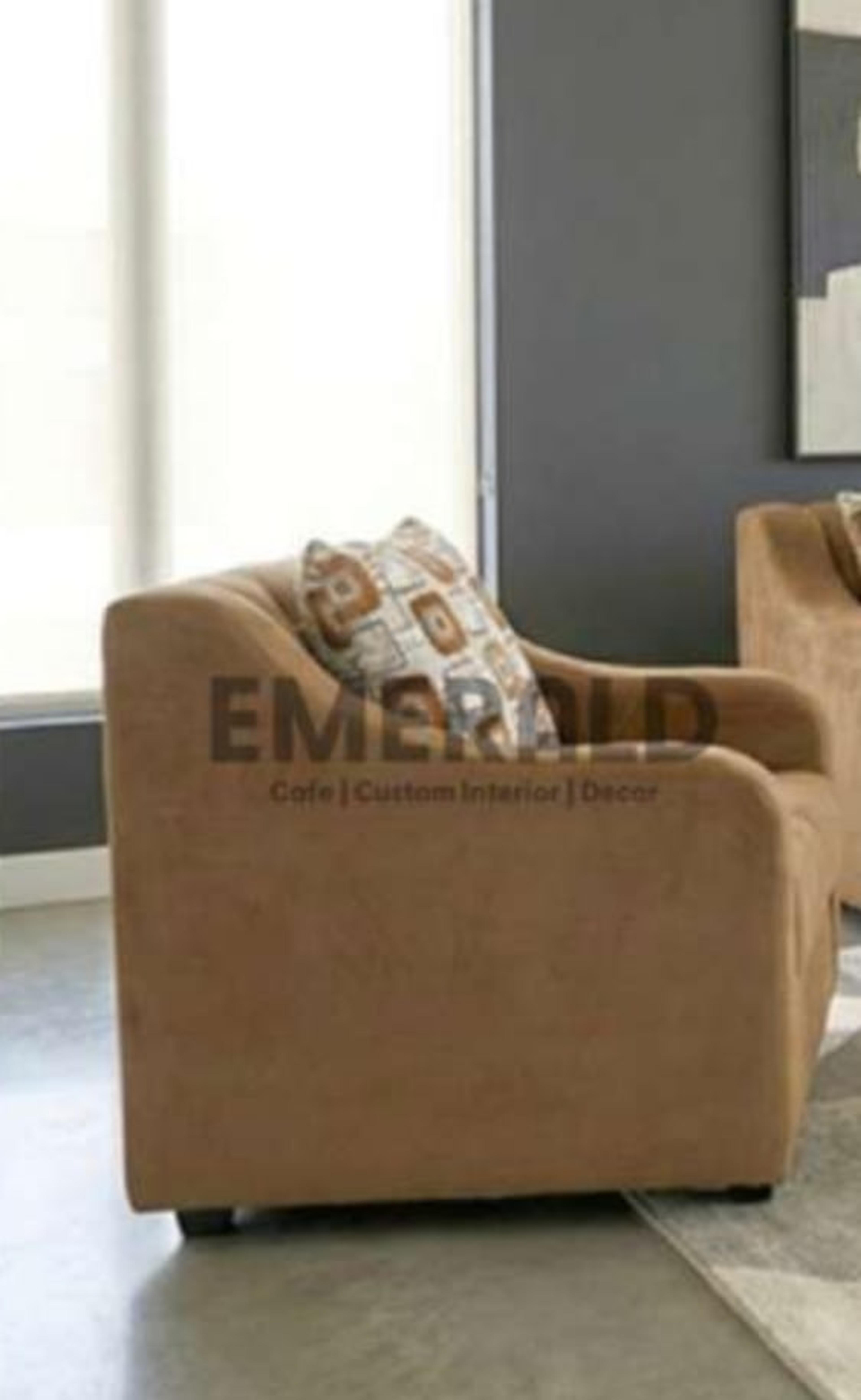 221 Juventus — Emerald Sofa