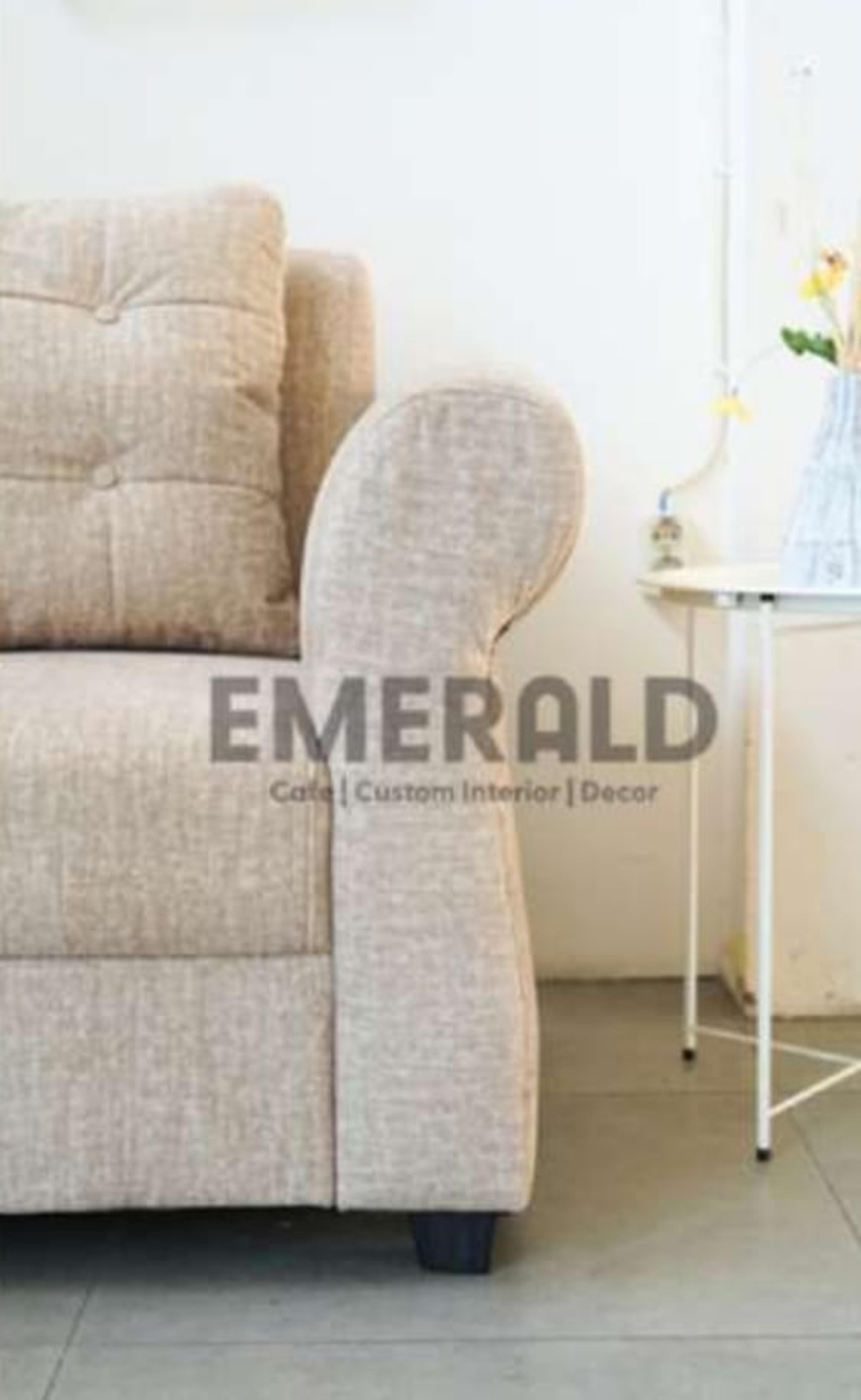 Sudut Origin — Emerald Sofa