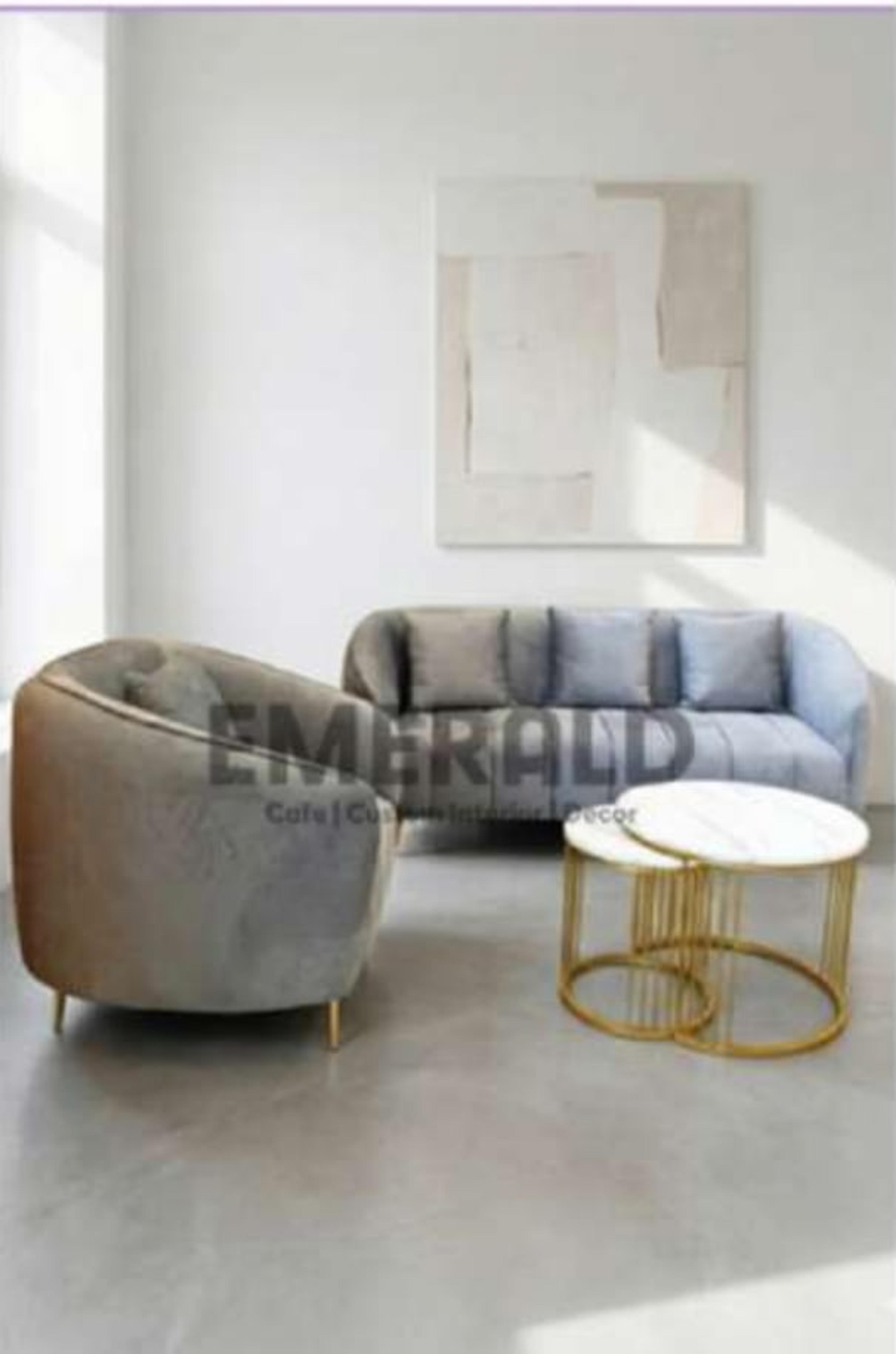 31 Alexis — Emerald Sofa