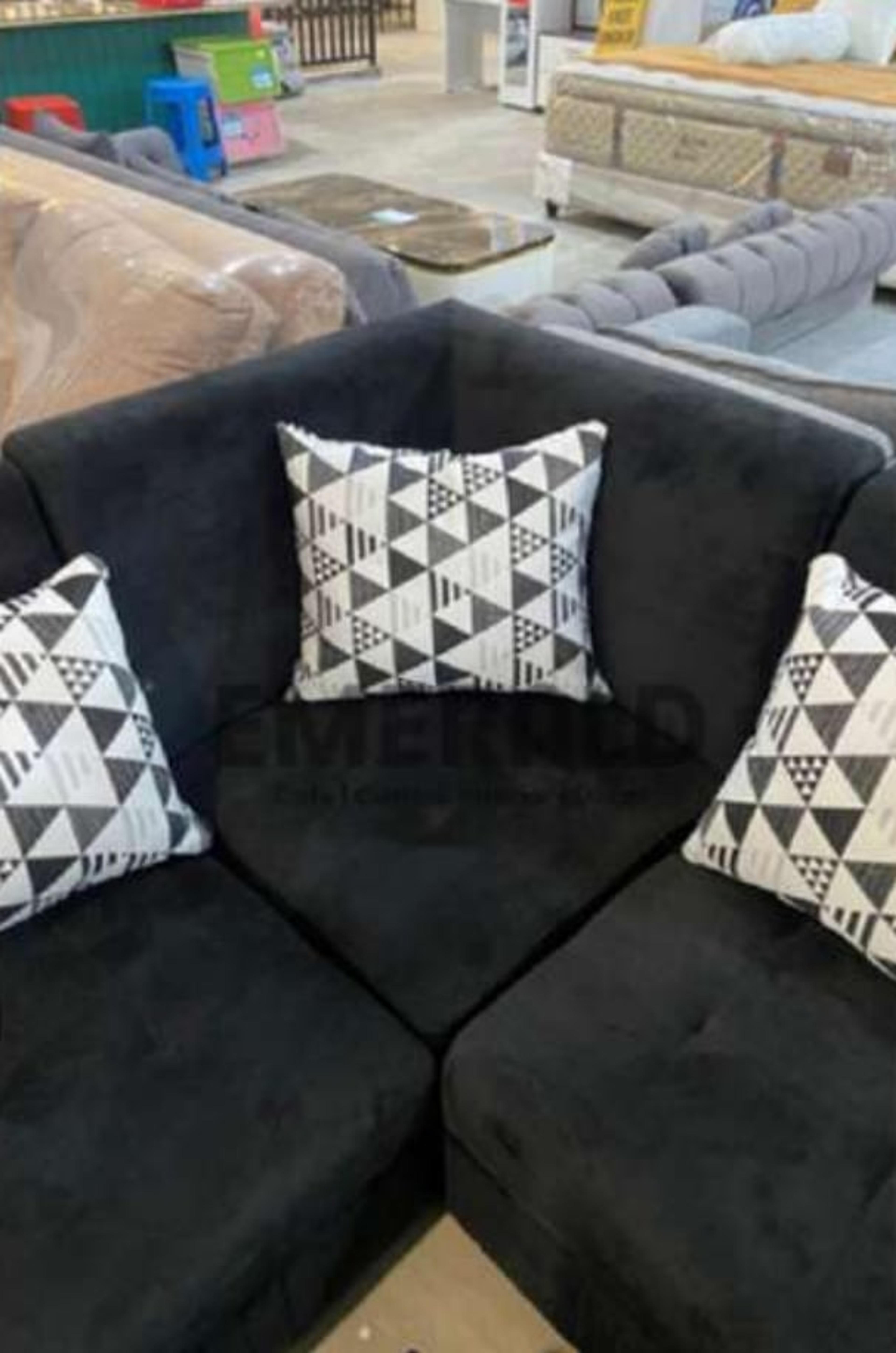 Sudut Gemini — Emerald Sofa