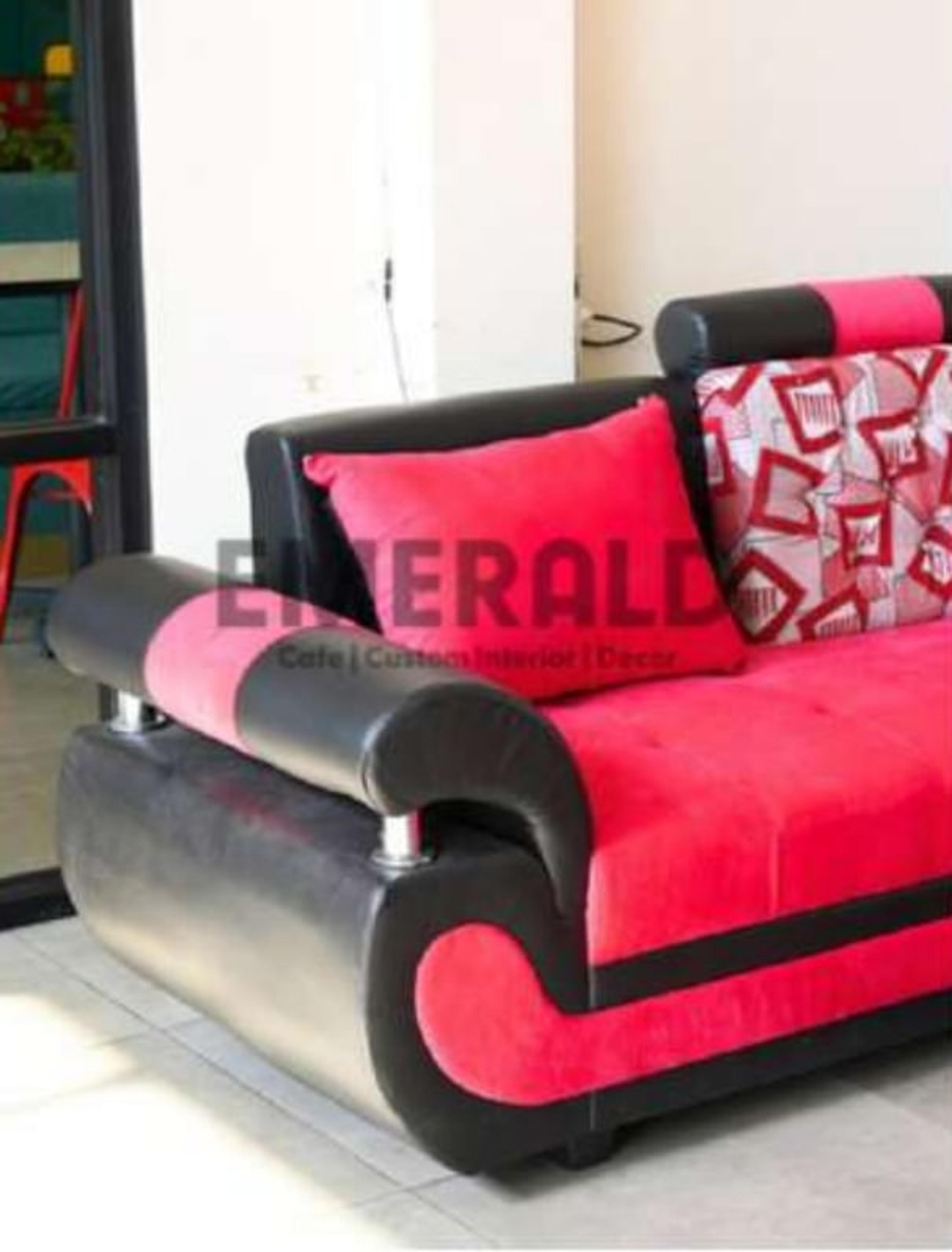 Sudut Kira — Emerald Sofa