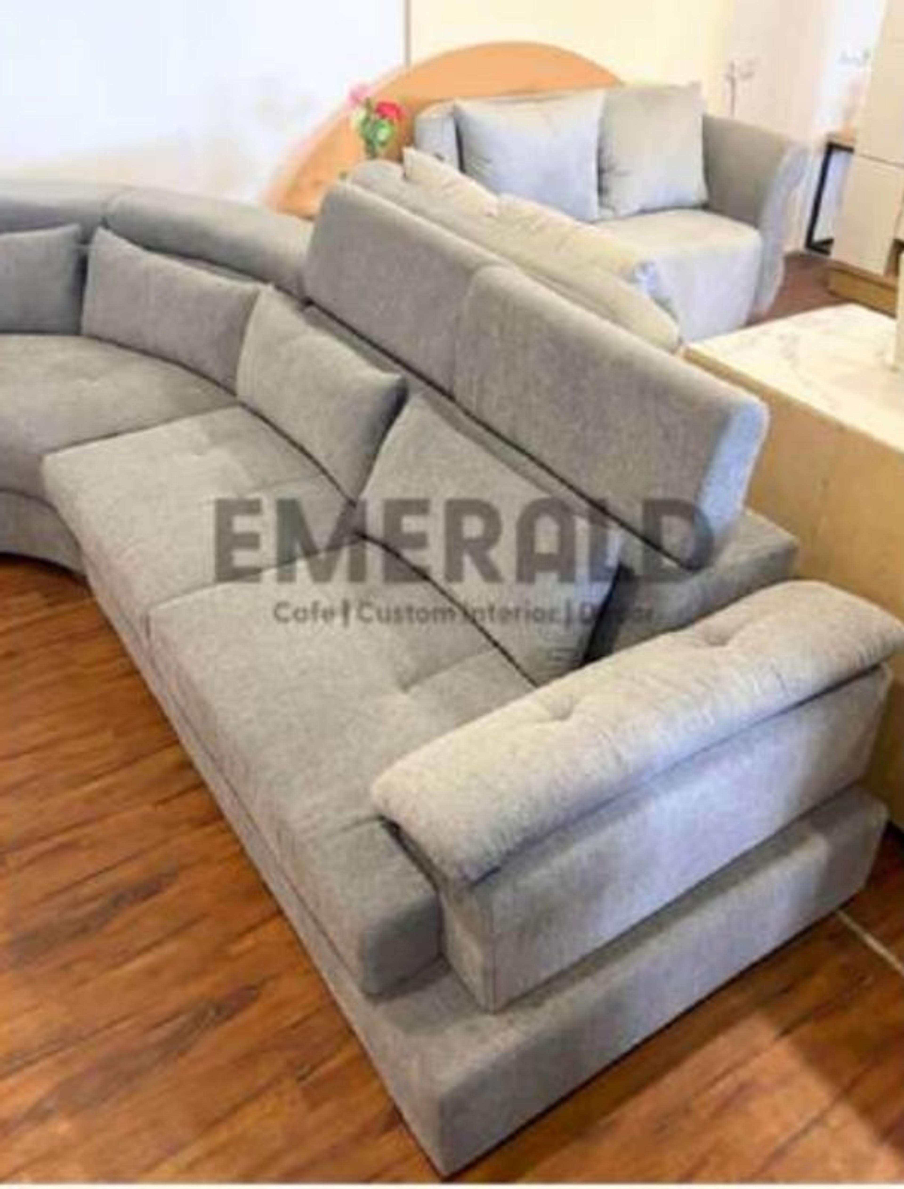 Sudut Montecarlo — Emerald Sofa