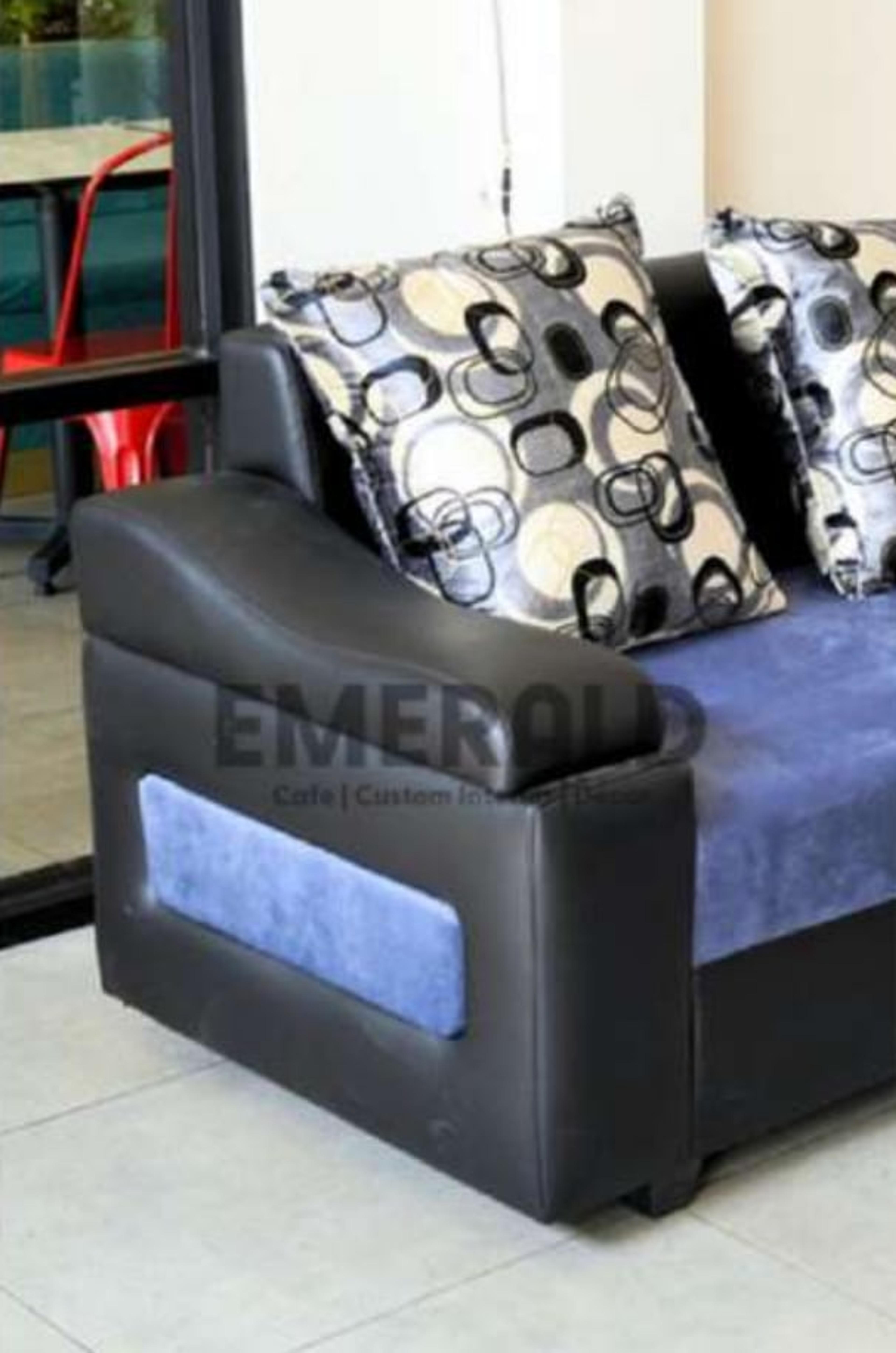 221 Excelent — Emerald Sofa