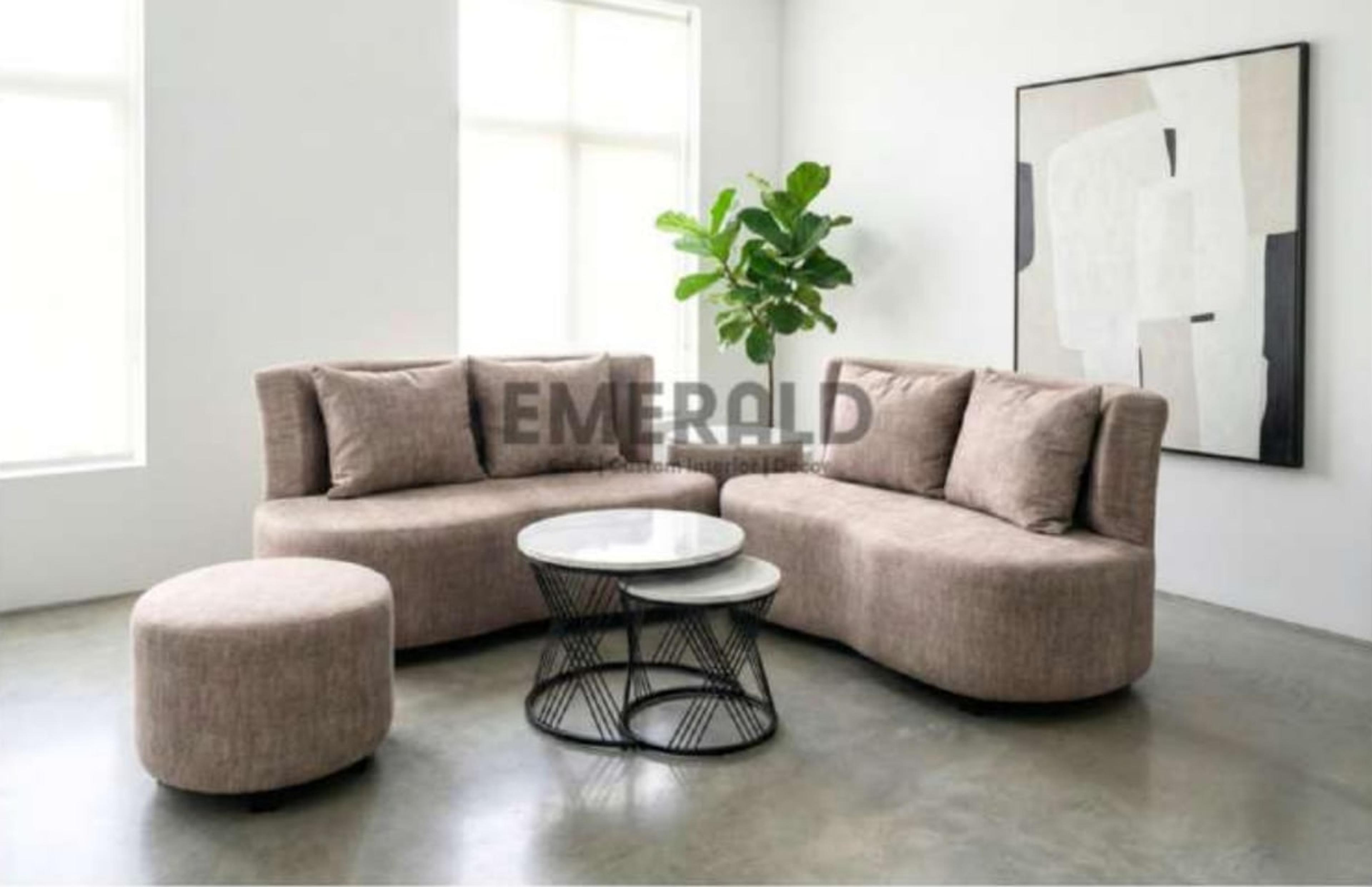 Sudut Tulip — Emerald Sofa