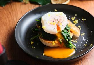 Smoked Salmon, Spinach & Egg Christmas Muffin