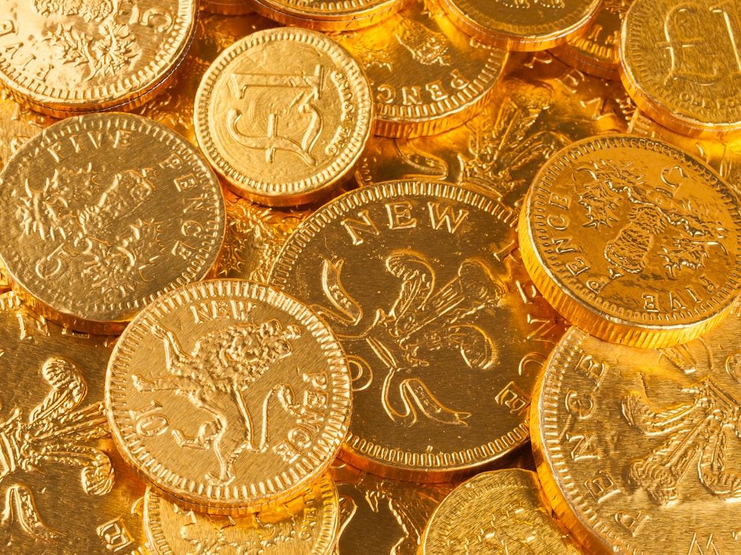 Ilustrasi manajemen bankroll dan pengaturan taruhan untuk slot volatilitas tinggi