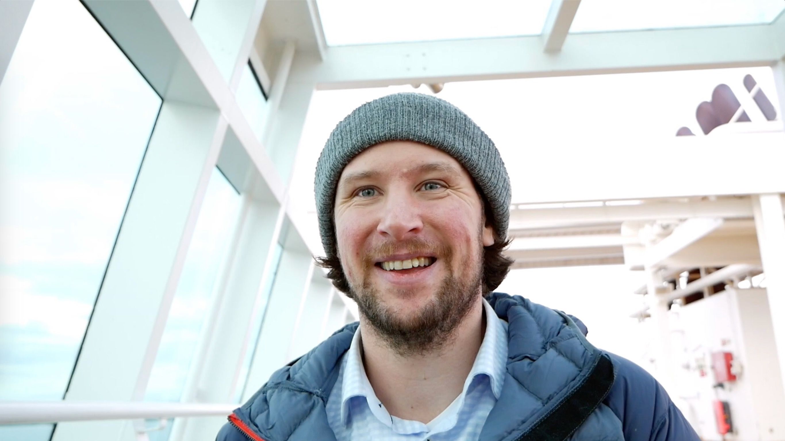 Morten Landmark lager kunst av gamle skip. Panama 1/4