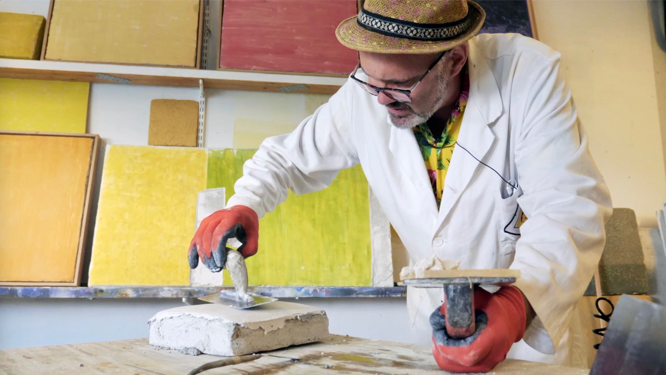 Bent Erik Myrvoll i Ålesund er en av nordens fremste på freskomaleri