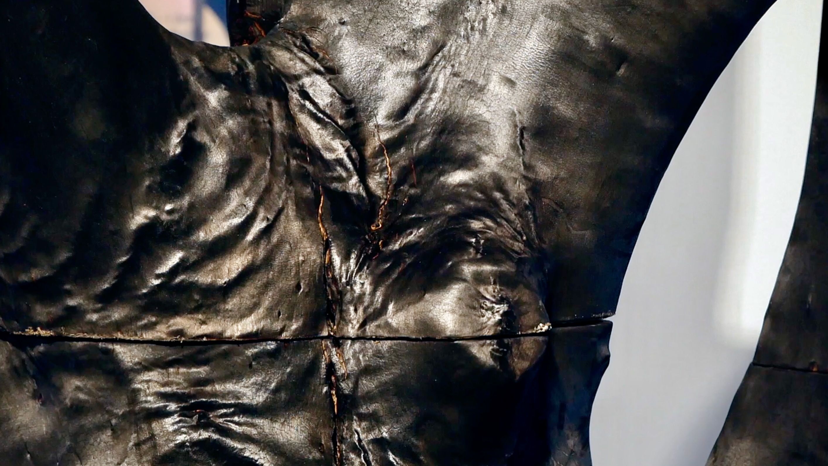 Aleksander Stav lokker frem urmennesket i oss hos Galleri Format