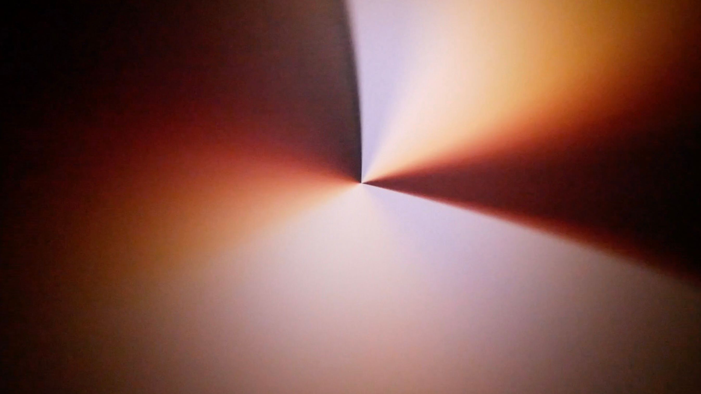 Katie Paterson er en av de ledende kunstnerne i sin generasjon i sjiktet mellom kunst og vitenskap