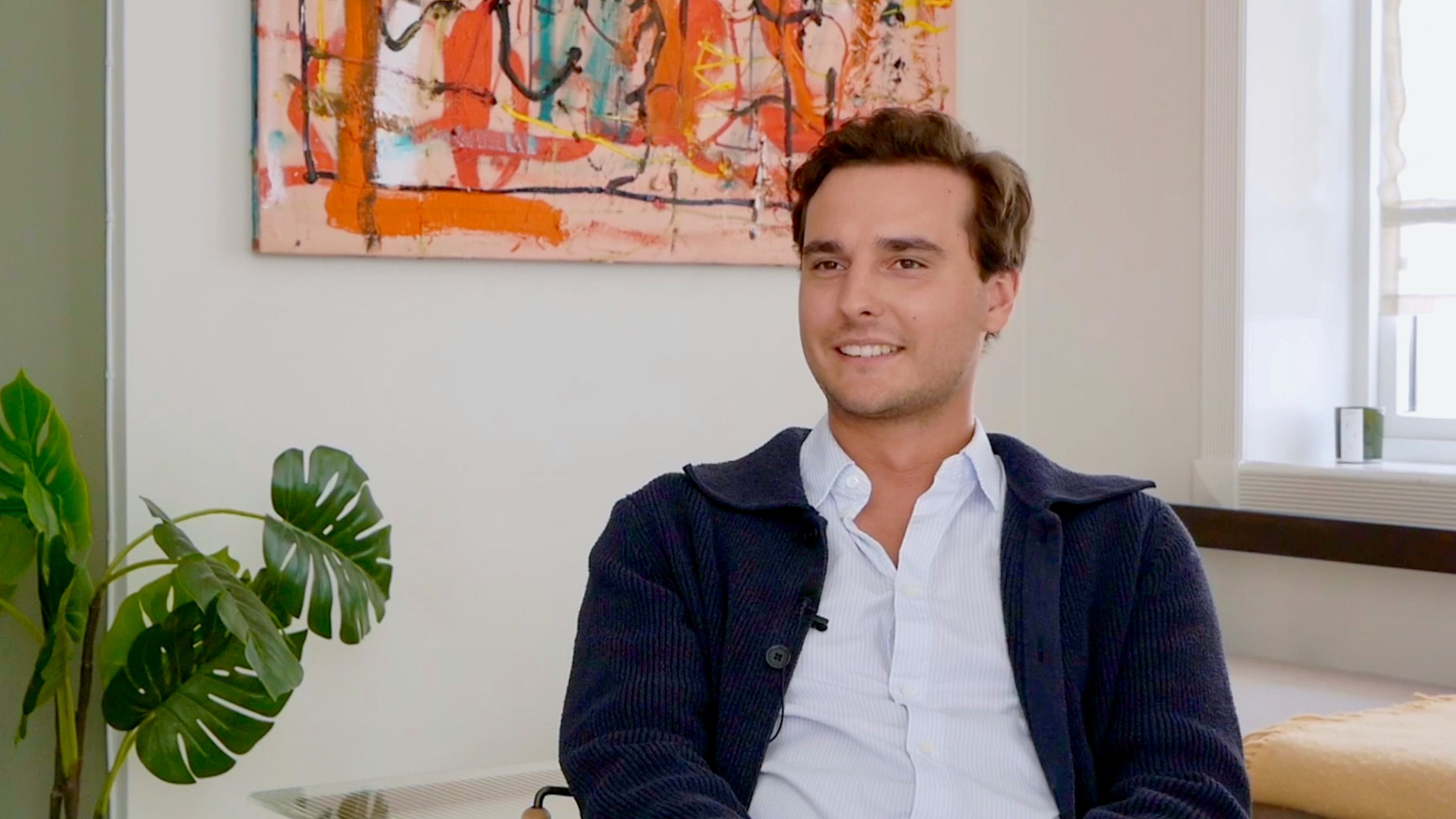 Lorik Jashari er en av få kunstagenter i Norge