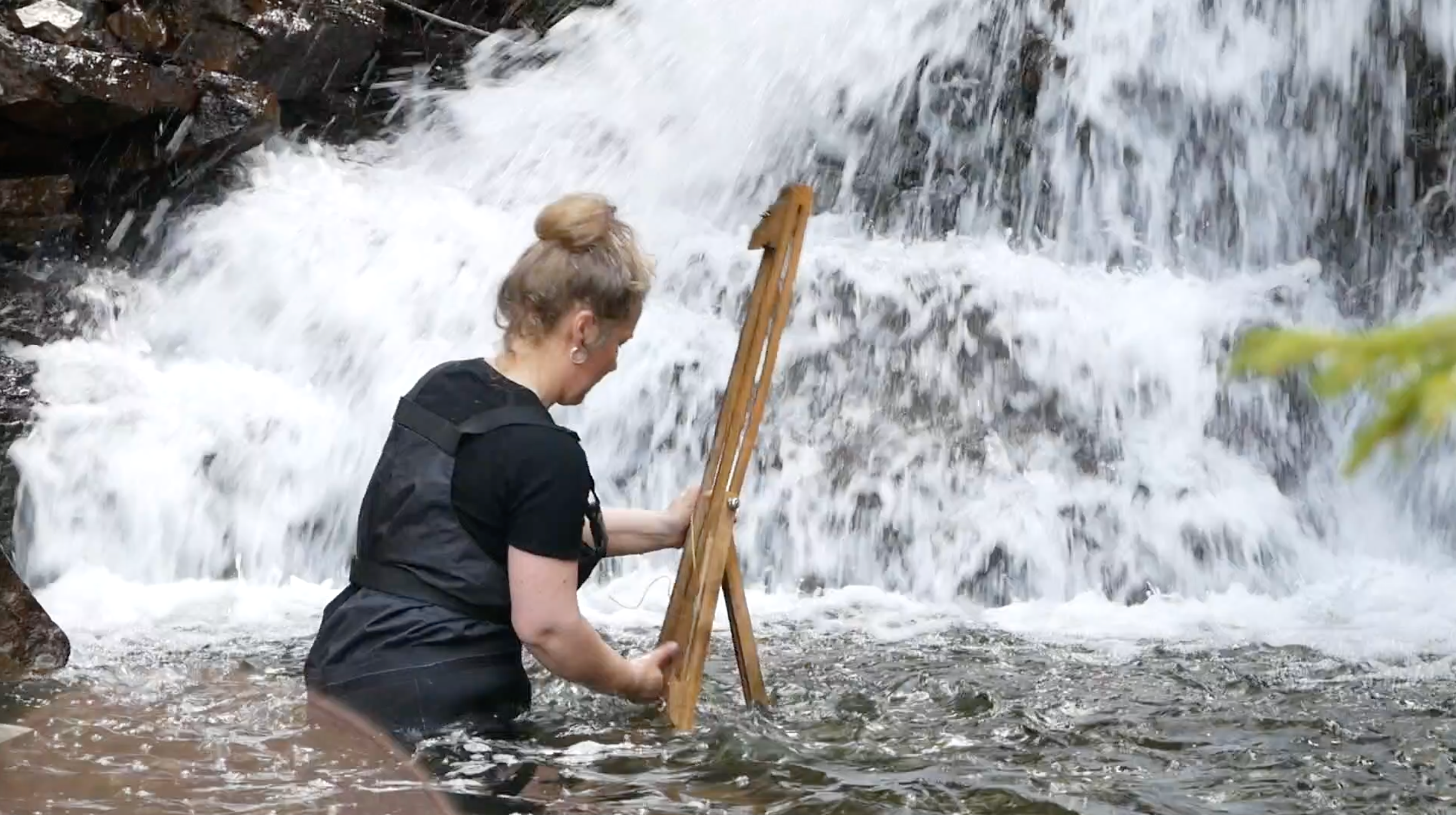 Janicke Schønning er en av få helårs friluftsmalere i Norge