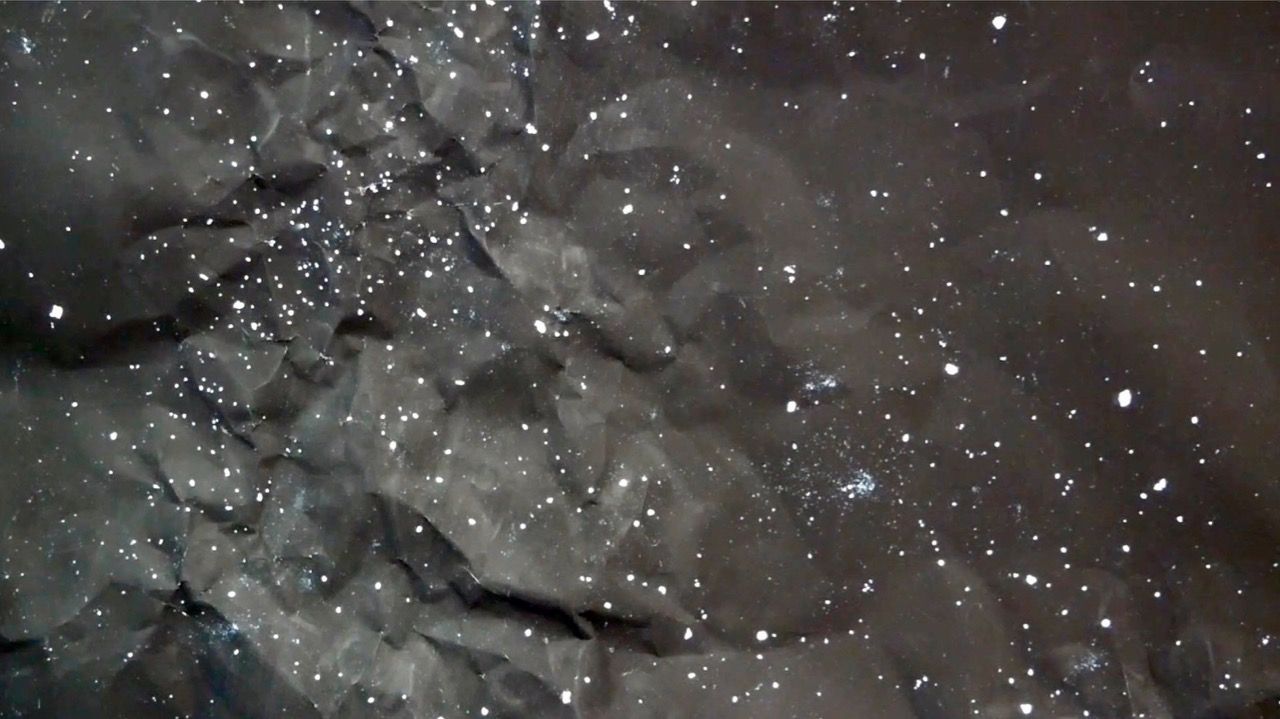 Kirsti van Hoegee utfordrer hvordan vi ser universet