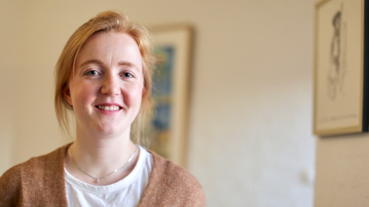 Kaja Bogsti Danielsen har samlet på kunst siden hun ble døpt!