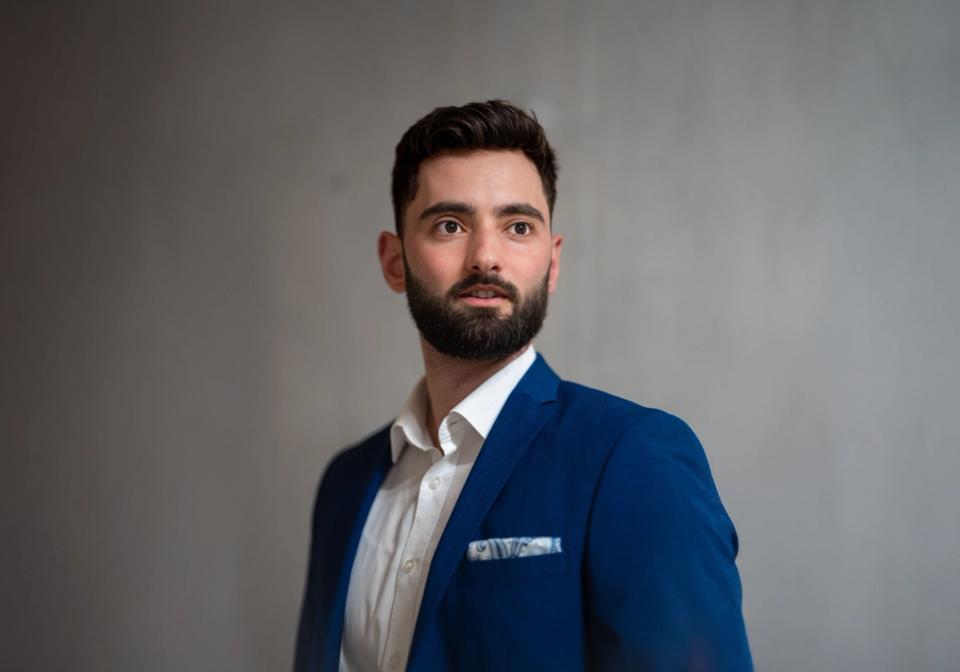 Portrait von Robin Khan