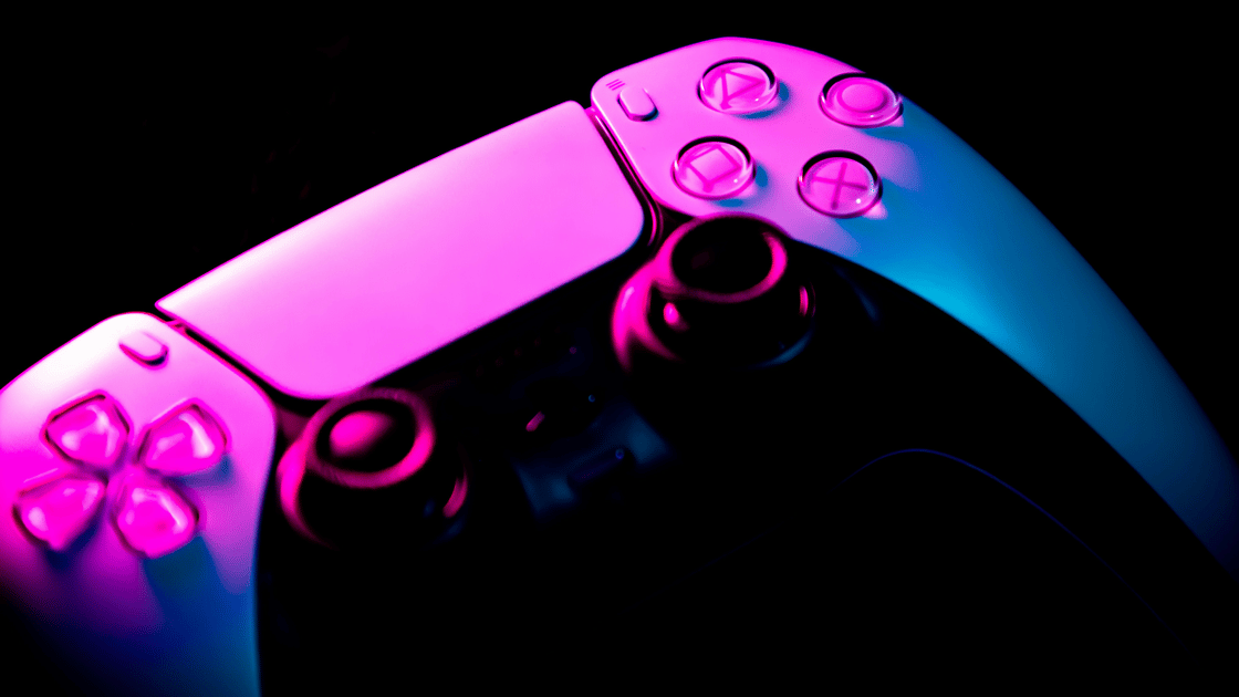 Architecting Compliant Game Communication Systems: High-Risk Feature Mitigation under the UK Social Media Ban