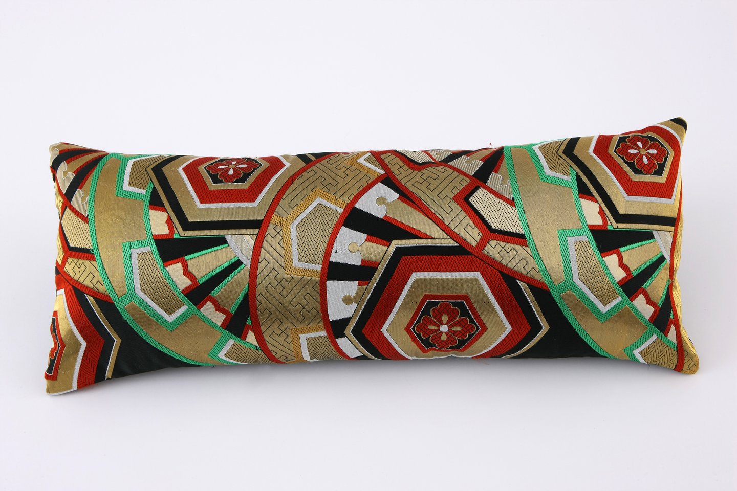 Furniture_Complement _Cushion OBI_ND44_M.D.0277.JPG.H15