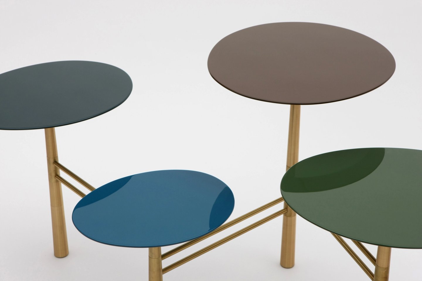 Contemp collection_Low Tables_Pebble Brass_Tapis d'Orient_ND42_M.D.0047