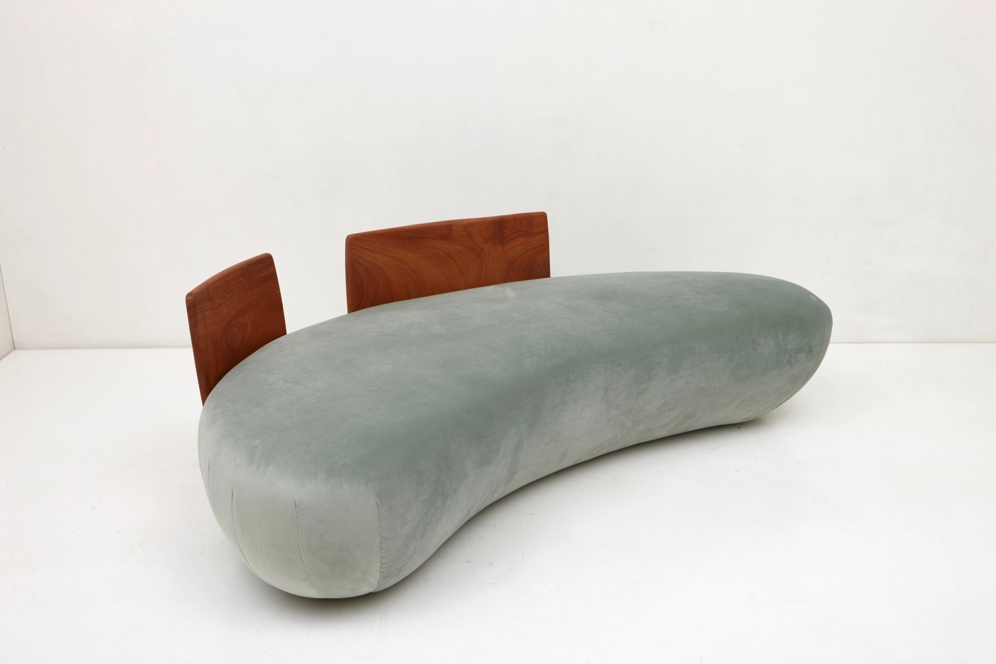 M.D.0142