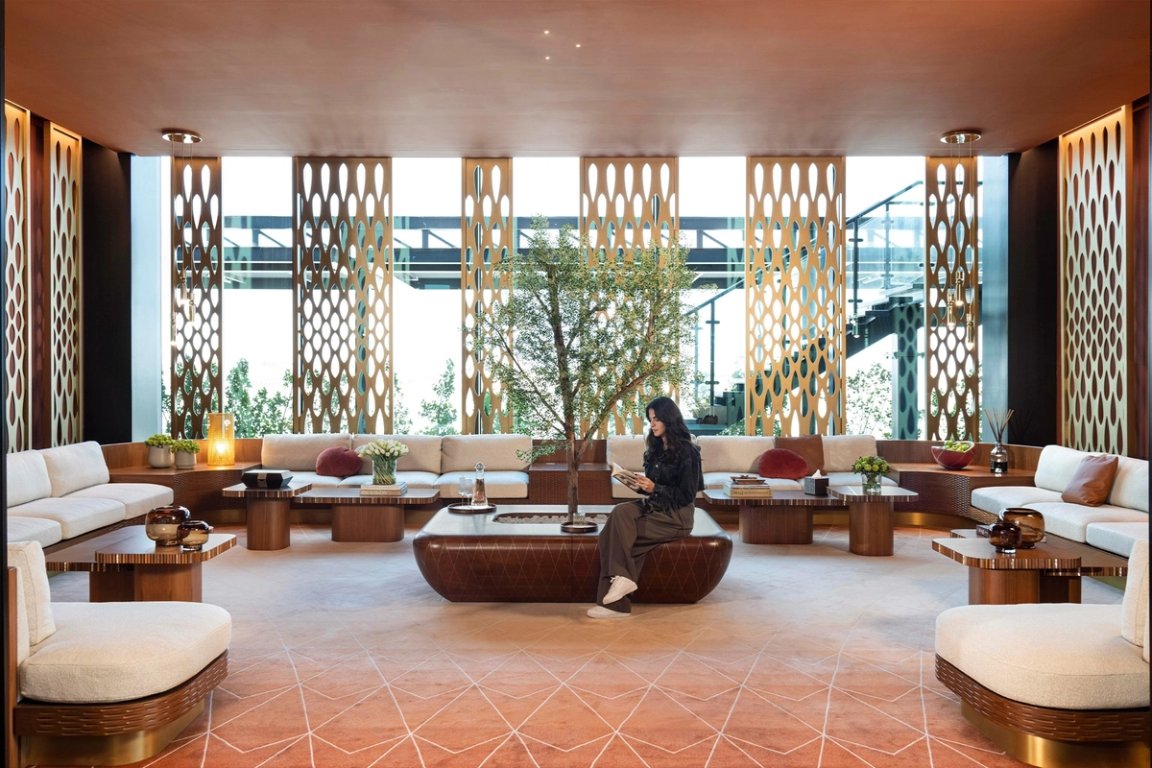 NadaDebs_Studio_Institutional_Execujet_01