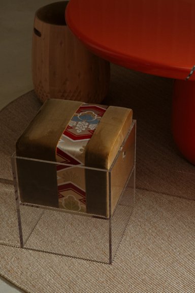 Obi Floating Stool Medium