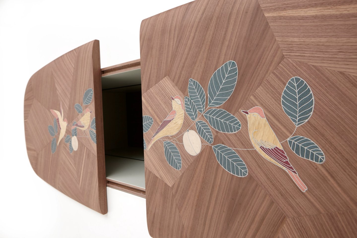 Jawz Fauna bar cabinet 6