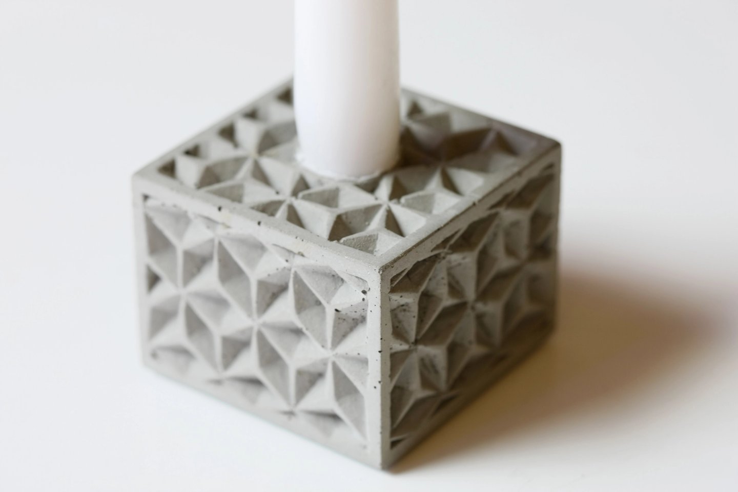 Accessories_Concrete_CandleHolder_M.D.0232