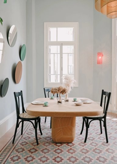 Square Carapace Dining Table