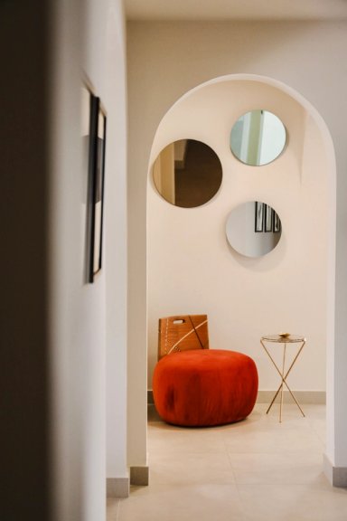 Pink Round Refraction Mirror