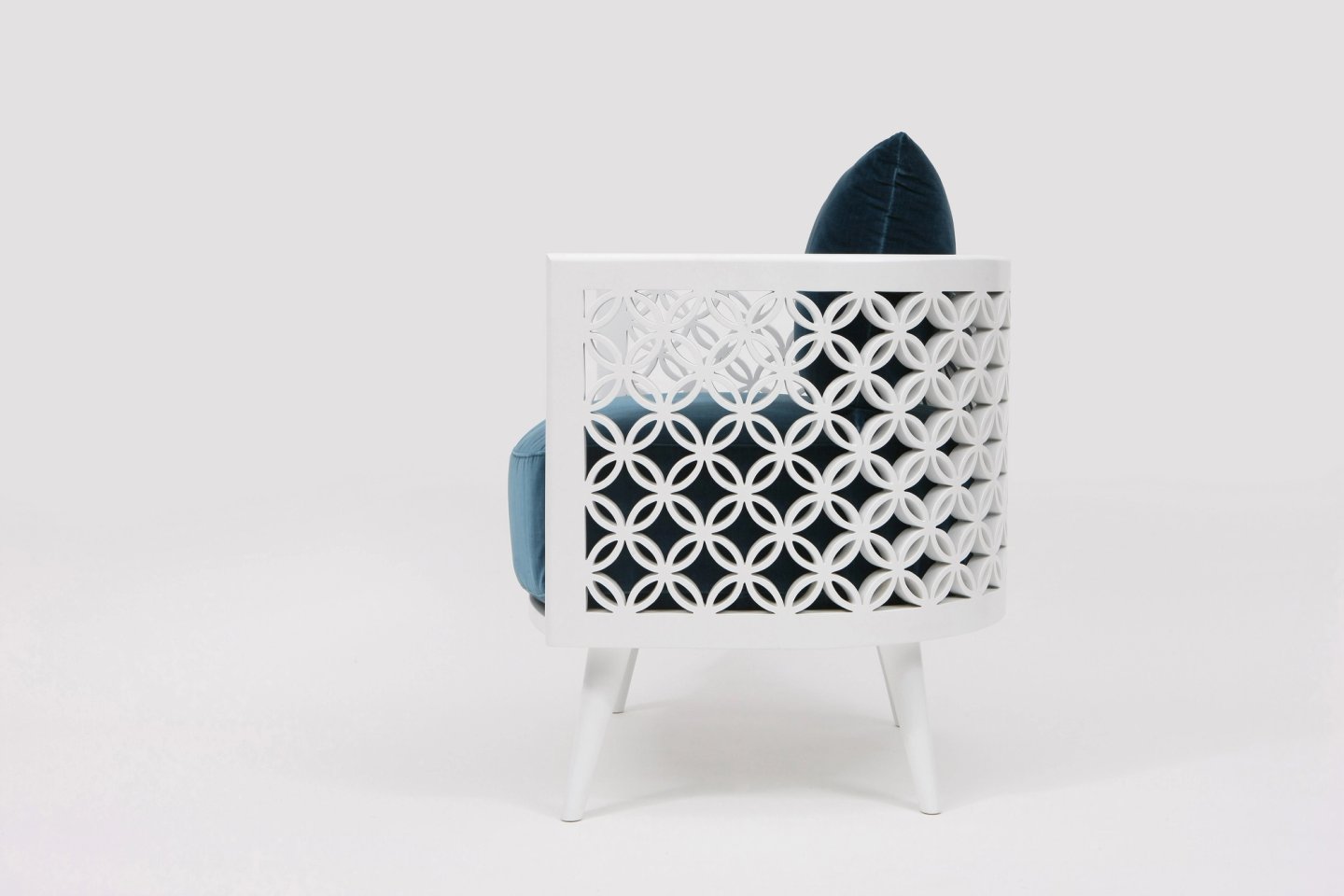 E&E_Sofas&Armchairs_ArabesqueModern_M.D.0085_ND40_H15