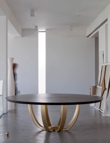 Web Dining Table