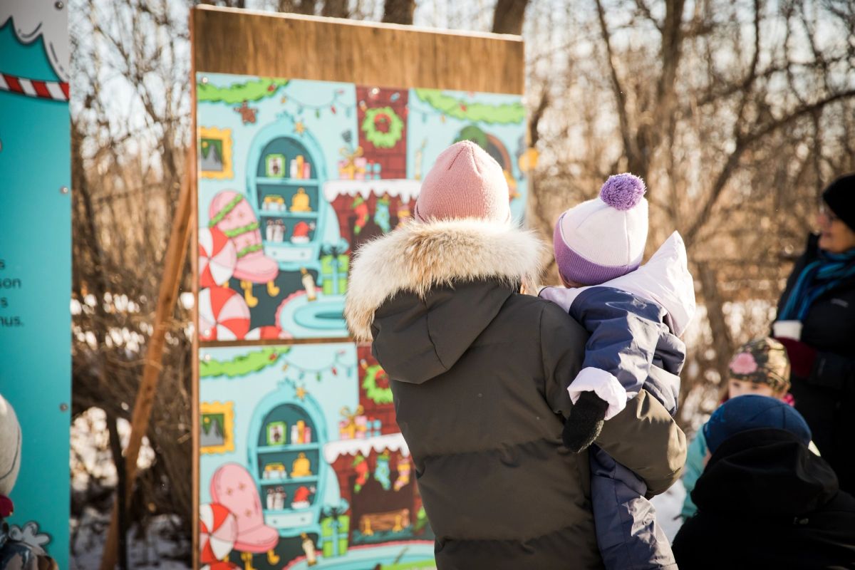 Parcours ludique et activité familiale sous le thème du Grincheux de Noël.