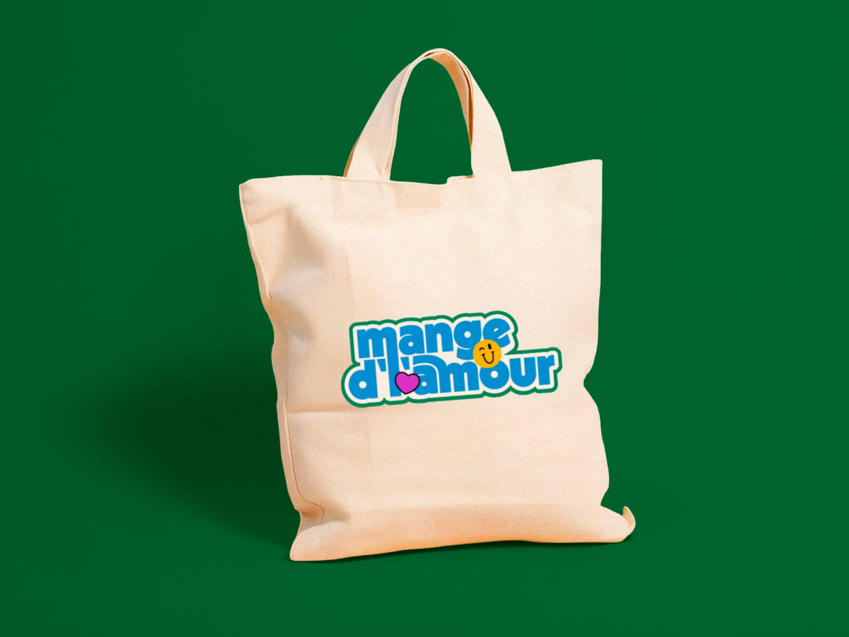 Sac en toile de la marque Mange d'l'amour de la ville de Saint-Constant.
