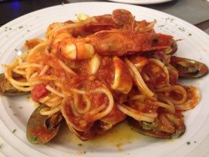 Pescatore e Salsa Pomodoro - tomato based pasta