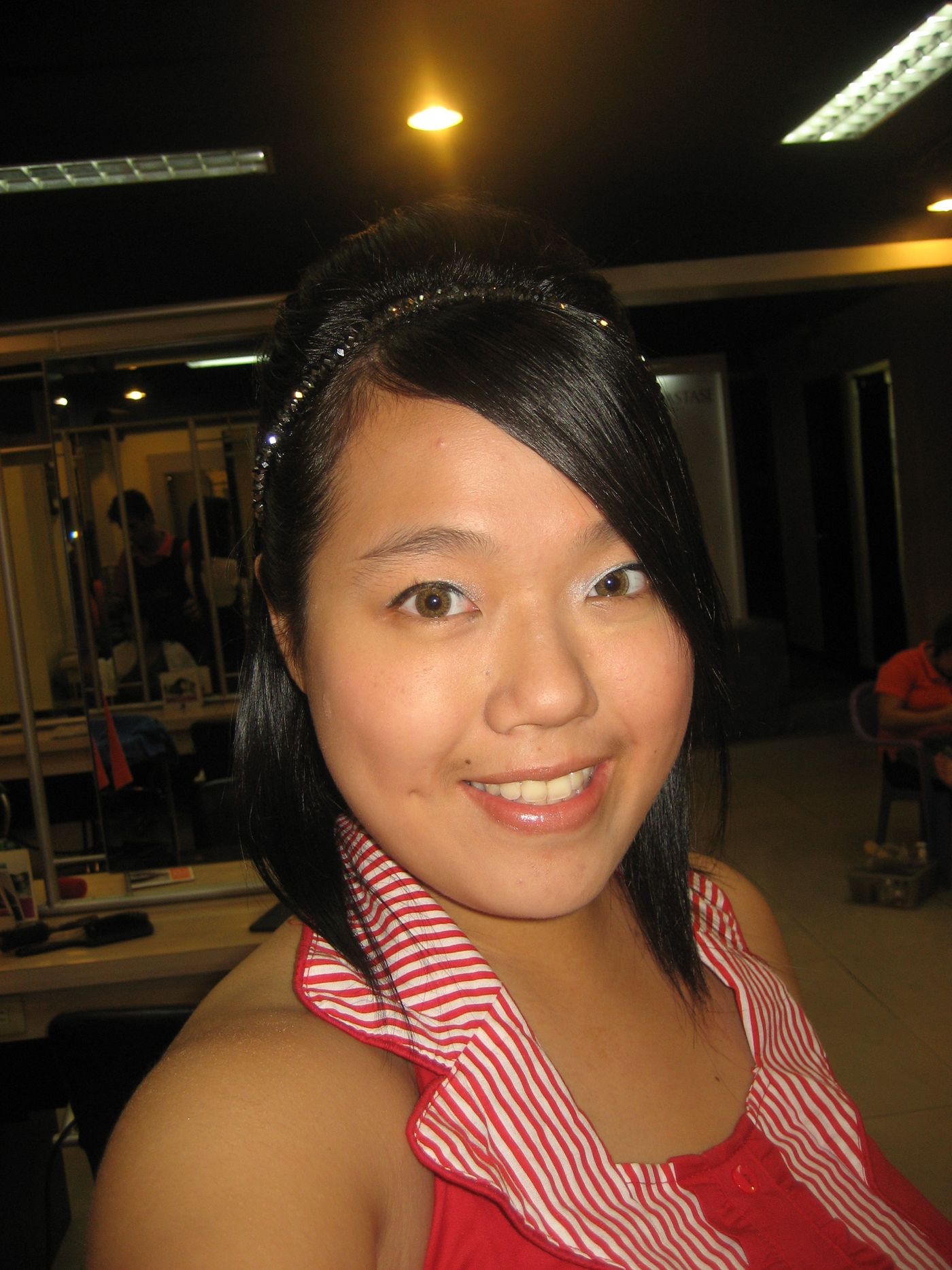 I'm wearing pure hazel which is my all natural look. 
