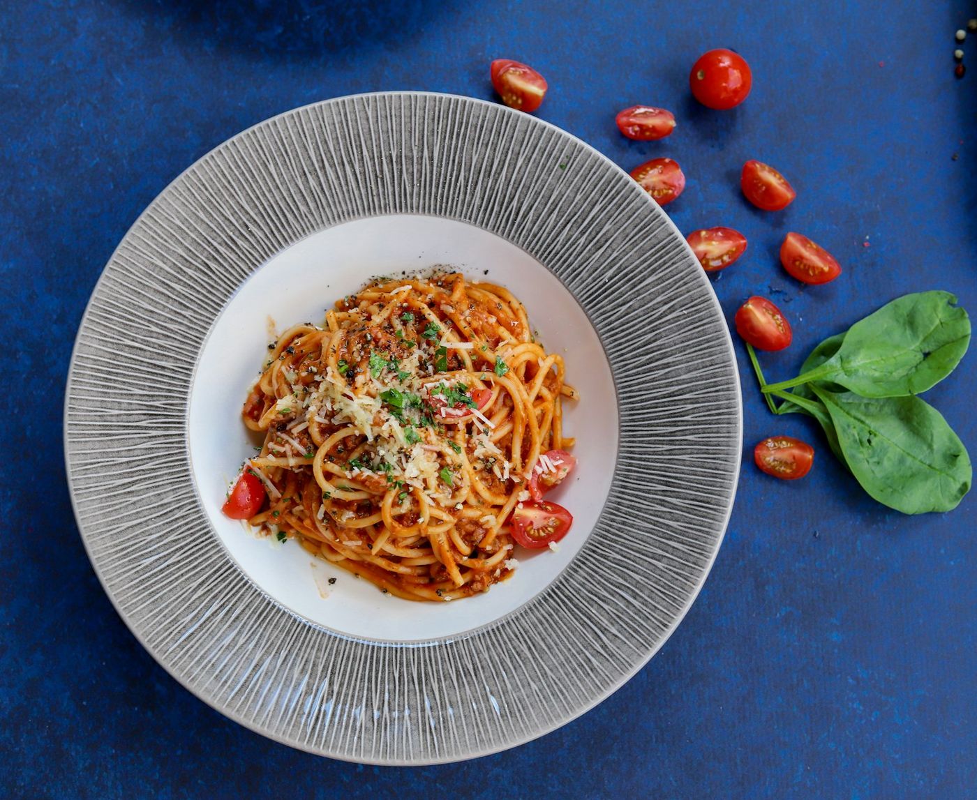 Glutenfri pasta med tomatsauce