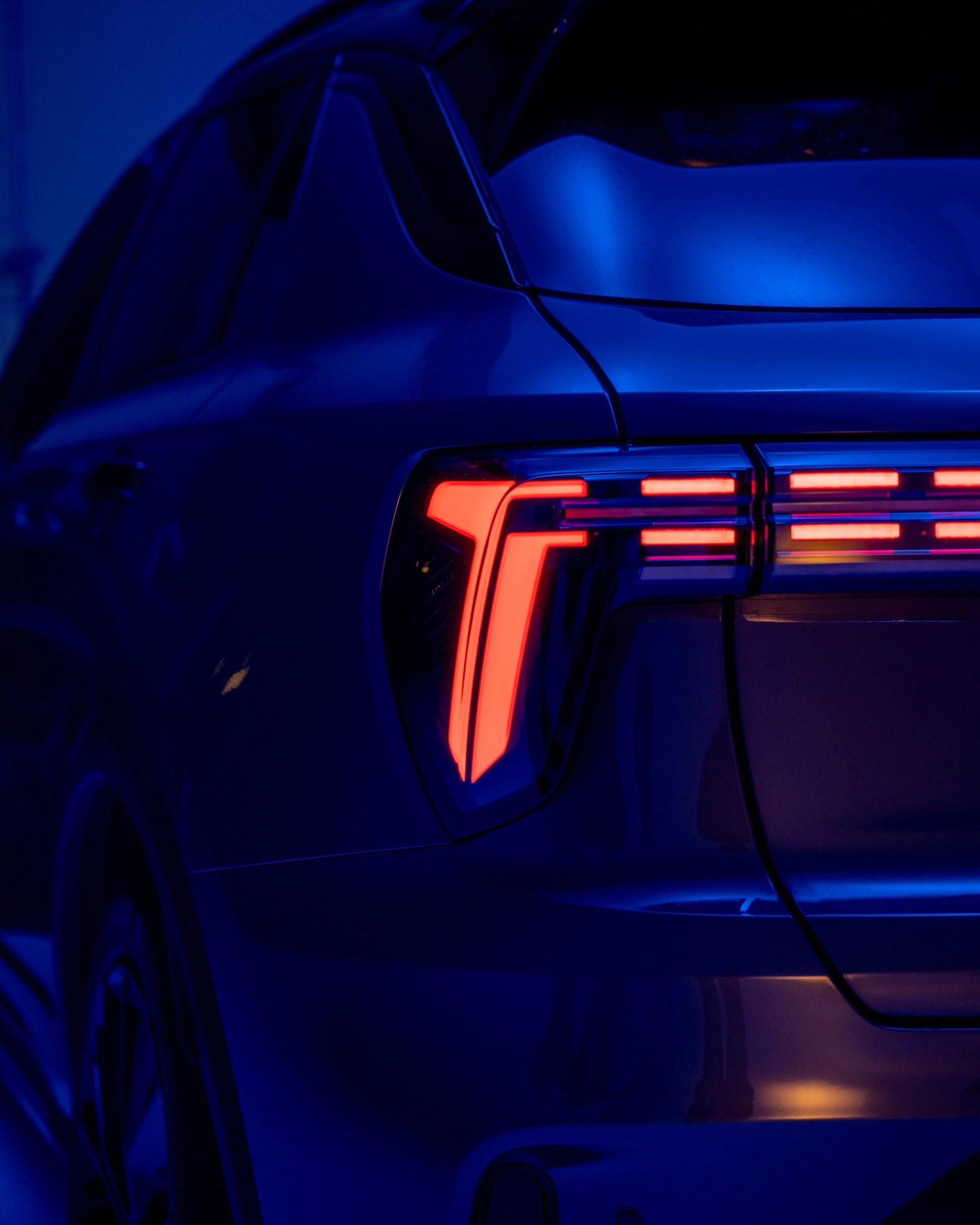 New Lynk&Co 01